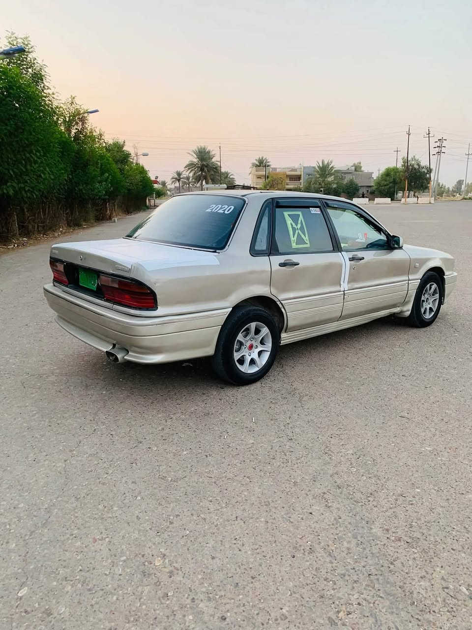 السلام عليكم ميستبوشي لنسر موديل 1994 رقم نينوى فحص بيها  سنويه خضره وبيها وكاله ومستمسكات صاحبها موجوده كلهن  شرط التحويل

 كير عادي سياره نضيفه بمعنى الكلمه 
مصبوغه عام. جماليه بدون ضرر بدون اخياس 

كير محرك شرط 
محرك 1800 ✈️
صدر امامي خلفي جديد 🆕 
تخم تاير ٧٥ % 
كهربائيات كلها شغاله 
لايت عالي ناصي فول 
بك لايت  اشاير LED
ابطاين جدد 🆕 
مسجل شغال 
داخلها كله جديد 🆕 
باور  شغال 
كيج بانزين شغال 
رون كيلو متر. شغال 
اناره دشبول كلها شغاله . 

سياره جاهزه ونضيفه بدون نقص 
اترايك وين مايعجبك اطلع 

السعر. 20 وبيها مجال قليل حك جيتك فقط 

مكاني موصل .***********
*********** واتساب بالكورك
