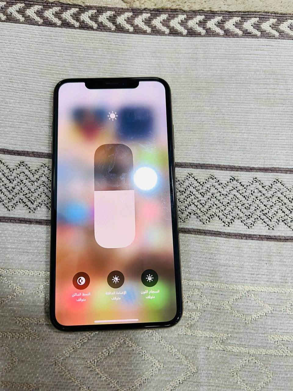 السلام عليكم 
لبيع جهاز جديد نضيف مامفتوح XS برو ماكس ع فحص بطاريته77ذاكره256سعره 300قفل مكاني بغداد الزعفرانية 
***********

نص مكتوب في الصور:
- 7:17 البطارية حالة البطارية والشحن رسالة مهمة حول البطارية حالة بطاريتك متدنية جدًا. يمكن أن يبدل أحد مزودي خدمة Apple المعتمدين البطارية لاستعادة الأداء والطاقة القصويين. العثور على خيارات الخدمة... الحد الأقصى للقدرة 77% هذا قياس لقدرة البطارية مقارنة بقدرتها عندما كانت جديدة. قد تتسبب القدرة المنخفضة بتقليل ساعات الاستخدام بين عملية الشحن والأخرى. أقصى قدرة للأداء تدعم بطاريتك حاليًا الأداء الطبيعي وقت الذروة. شحن البطارية المحسن للحد من استنزاف عمر البطارية، يتعلم الـ iPhone من عادات الشحن اليومية، بحيث ينتظر ولا يتجاوز 80% حتى يحين موعد حاجتك إلى استخدامه. الشحن بالطاقة النظيفية في منطقتك، سيحاول iPhone التقليل من البصمة الكربونية من خلال انتقاء وقت الشحن الذي تتوفر فيه كهرباء بانبعاثات كربونية منخفضة. يتعلم iPhone من عادات الشحن اليومية، بحيث لا يشحن بالكامل حتى يحين موعد حاجتك إلى استخدامه. معرفة المزيد...
- 7:17 8il.. رجوع حول الاسم iPhone إصدار iOS 18.7.10 اسم الطراز iPhone Xs Max رقم الطراز MT5Q2LL/A الرقم التسلسلي FK2XDASFKPHJ انتهت صلاحية التغطية القطع وسجل تاريخ الخدمة الأغاني 0 الفيديوهات 367 الصور 908 التطبيقات 29 السعة 256 غ.ب. متوفرة 194.33 غ.ب. Wi-Fi عنوان F8:38:80:59:D5:EA