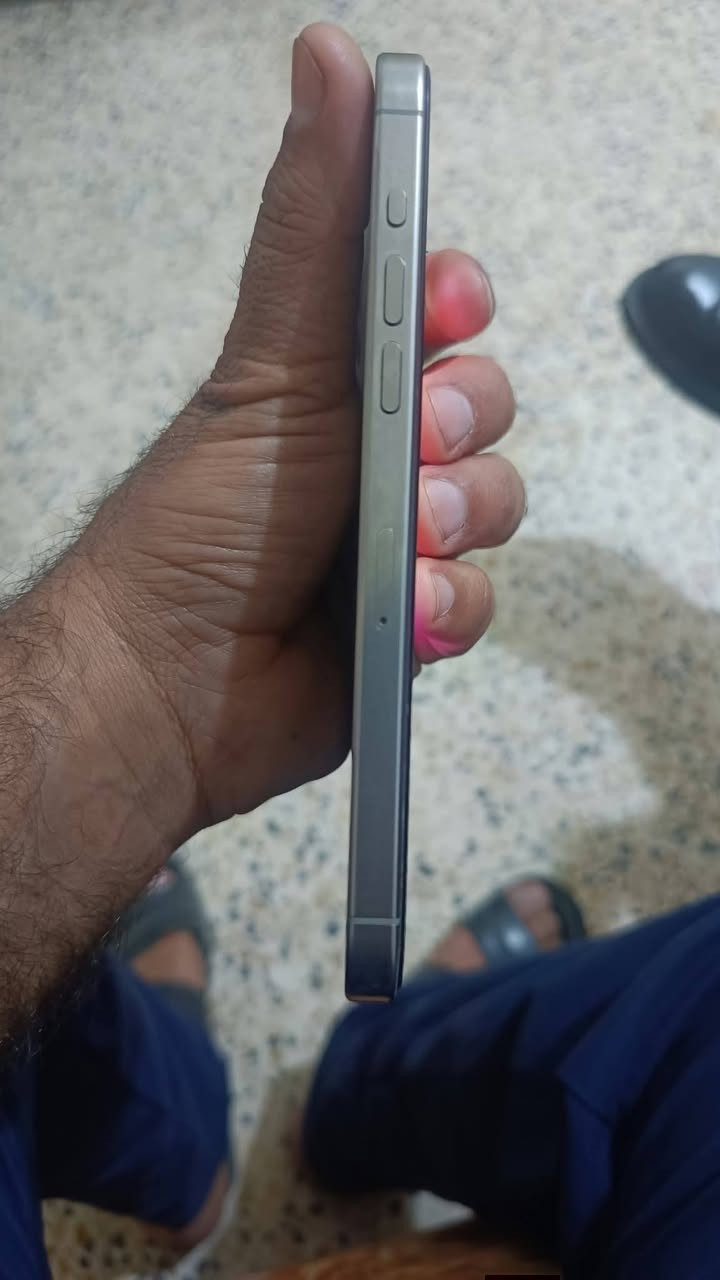 شرط علفحص ضمان ثلاث اشهر ، اخو الجديد معه كامل ملحقاتها الاصلية مطابقة ، شرق اوسط نموذج M دبل شريحة .

#واتساب ***********

