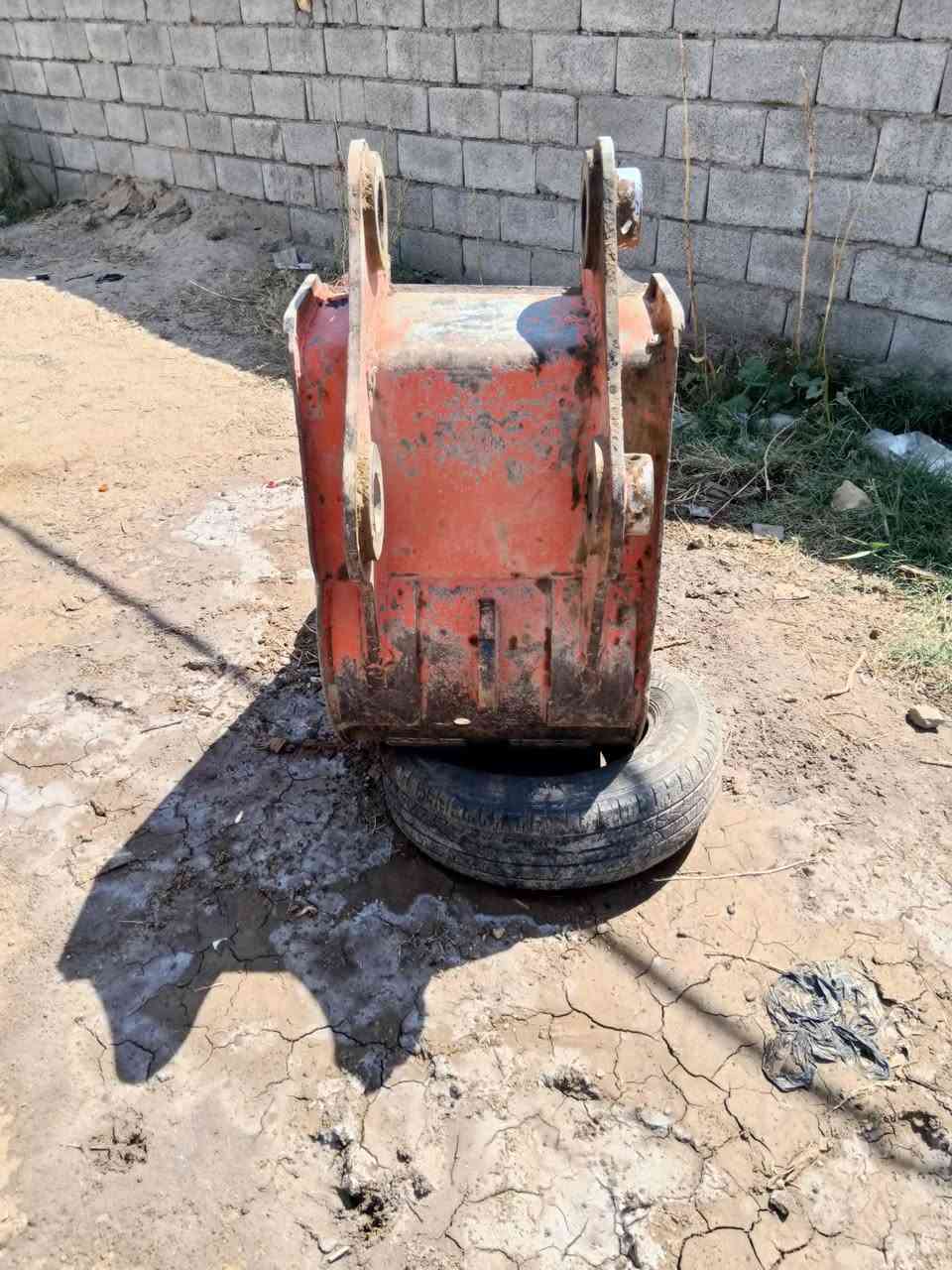 للبيع كيله 60 بلاديه العنوان واسط النعمانيه رقم الهاتف ***********
