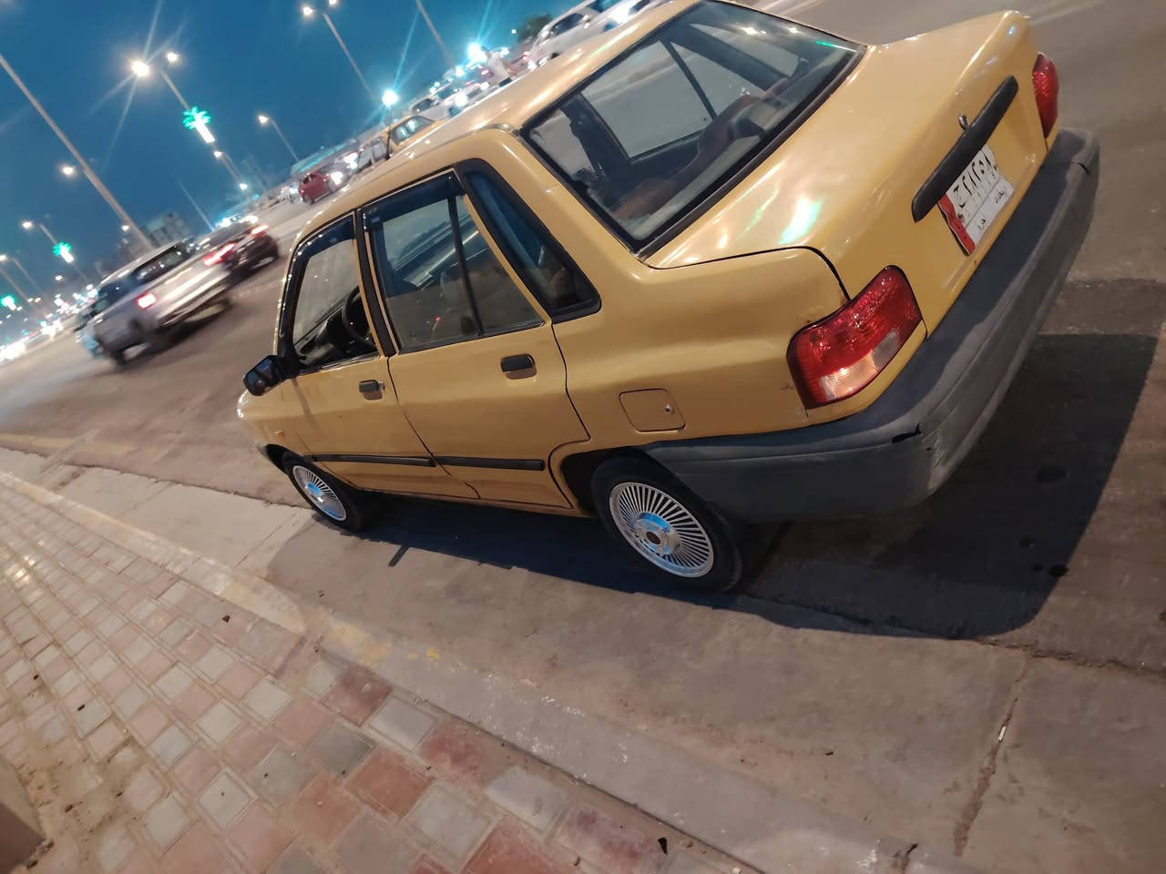 سلامو عليكم لبيع سايبه مديل 9مكينه وكير خير من الله حداديه تخم تاير كله جهز بيه بس لمره رابعه مرات تفلت سياره خير من الله مل تكسي سعر12ورقه تحويل ثني يوم مكاني كربلاء لستفسار هتف ***********
