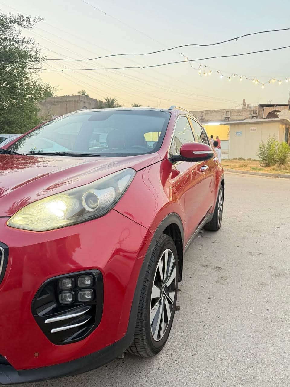 كيا سبورتج خليجي سنوية ب اسمي تحويل مباشر 
فول واحد على واحد بنوراما كشنات جلد بيجي لايت لد ابيض مري شفط + اشارة مري حساس امامي خلفي كشن كهرباء اشاره ترحيب بصمة مثبت سرعة 
موديل2017 
محركً 2000
السيارة مكفولة عدة الدعاميات و طخة بالبنيد بدون ايرباك السيارة جاهزه 
رقم الهاتف *********** 
السعر 170$
وبيه مجال حك الجية

