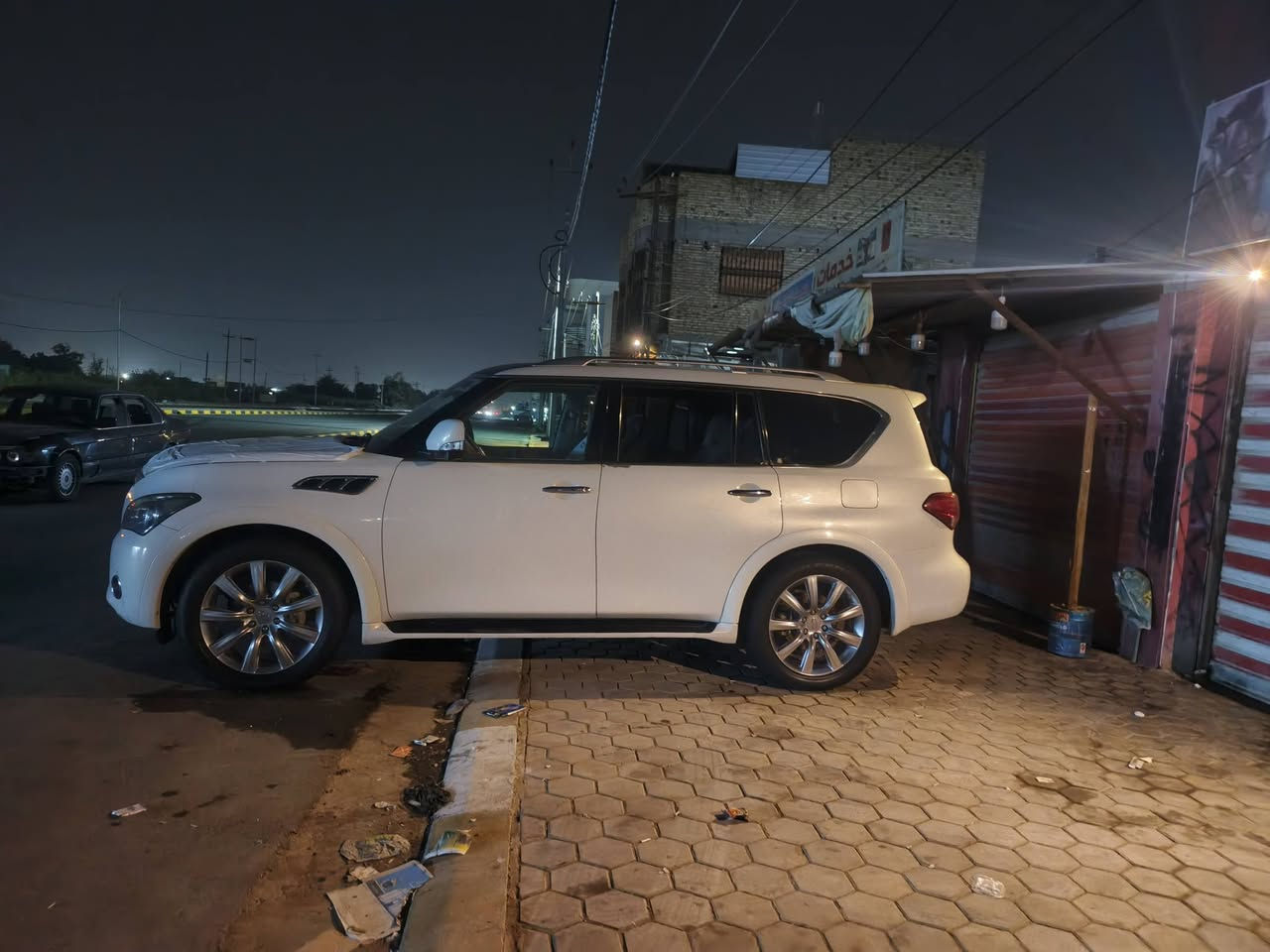 للبيع أو مراوس
نيسان انفنتي Qx56 موديل 2011 رقم أربيل مميز السيارة كفالة عامة من الضربة والصبغ
السيارة فول مواصفات شتريد بيها 
ماشية تقريباً 150 
السيارة بحالة الوكالة كلها على وضع الشركة ماملعوب بيها أبد
لكن صار بيها مشكلة بالمحرك ابيع طافية علمود لا اتعبني ولا اتعبك 
السيارة جاهزة من كلشي تخم تاير حدادية منظومة تبريد منظومة بانزين ماعايزها أي شي 
سعر السيارة 130 وسعرها مناسب ماكو هيج سعر
ومكانها ب الديوانية 
وهذا رقمي ***********
