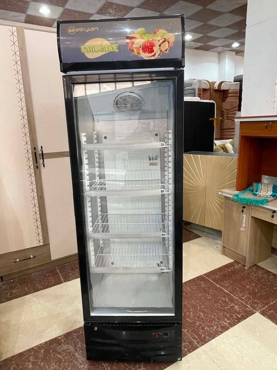 عارضه مستعمله حجم 22 قدم نوعيتها الريان نضيفه كلش مبيها اي عيب فقط بس مشحونه غاز شرط الشغل بلكامل مكانها تكريت شارع الزهور للاستفسار ***********
