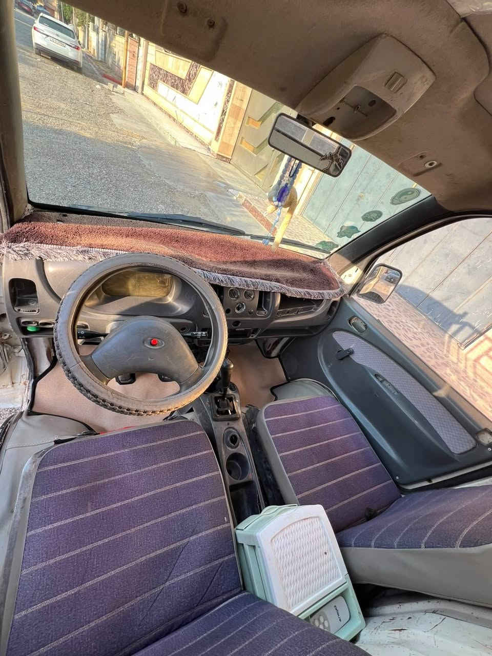 السلام عليكم هانفي لبيع كهربائيات شغاله صدر جديد المحرك بداية تبخير بسيط السعر ١٩وبيها مجال لشراي منفيس كامل موديل ٢٠٠٩رقم الهاتف ***********?

