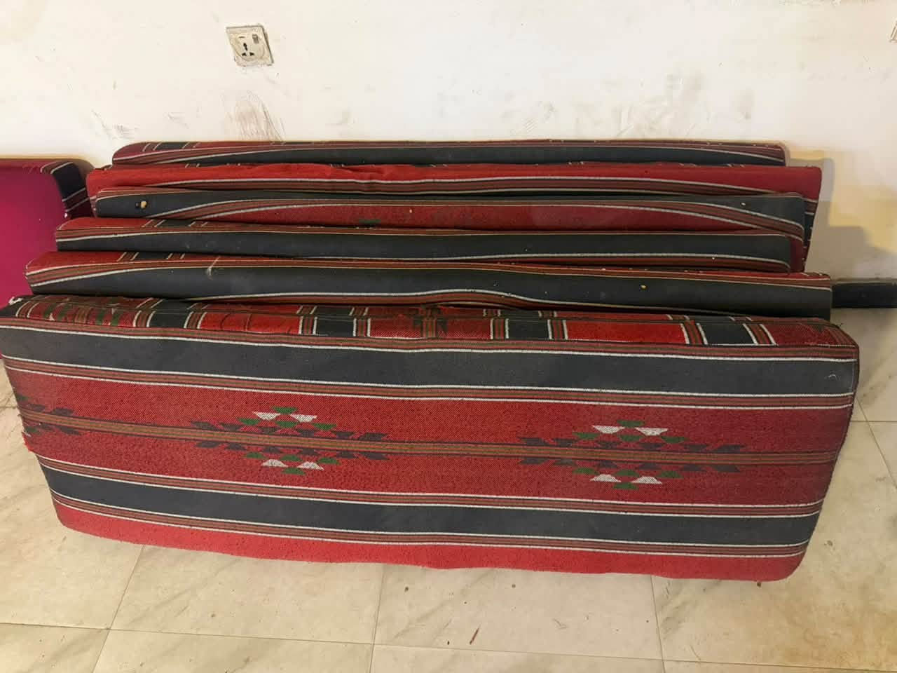 البصرة الجنينه • اخشاب ٨ • مخده ٢٨
