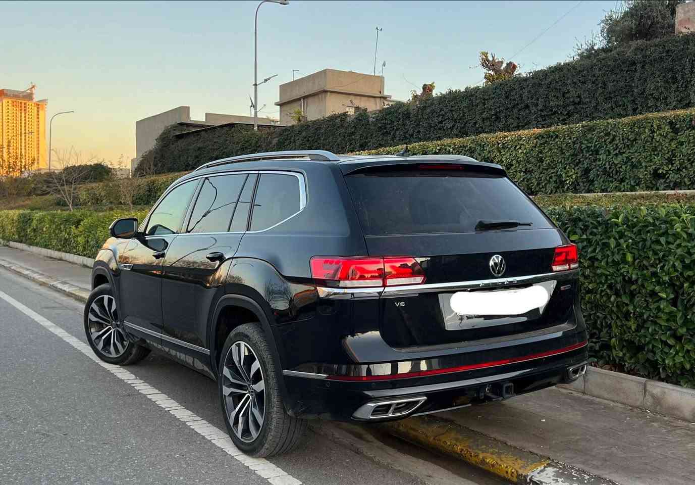 Volkswagen atlas family 2022
Sel R line premium
 يه ك ده رگاي بيلاد گوراوه فول فول فول مواسه فاته له اطلس

1V2FR2CA2NC531432
اوه ش ره قه م شانسي
*********** أربيل, العراق
