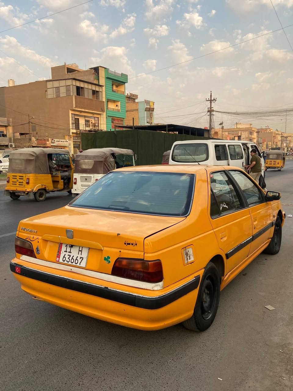 سلام عليكم اخوان الاعزاء بيجو بارص موديل ١٨ رقم بغداد انكليزي سيارة مكينة كير تبريد ثلج تايرات نص عمر كھربائيات كلة شغالة سيارة جاھزة من كلشي الف ماتصرف علية مصفرة وبسمنا تحويل مباشر مكاني بغداد مدينة الصدر 

*********** اخوكم ابو سند المياحي  
ملاحضة واتساب فقط جزاكم اللة خير
