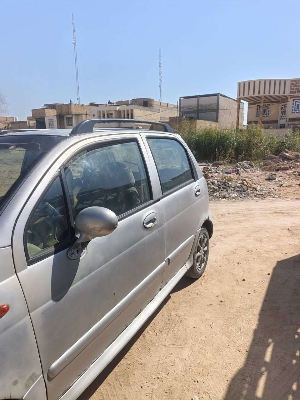 كيو كيو للبيع سياره كير محرك مكفولات تبريد تدفئه شغال تايرات جدد سياره ماناقصه شي مكاني نجف 20 او بيه مجال ***********
