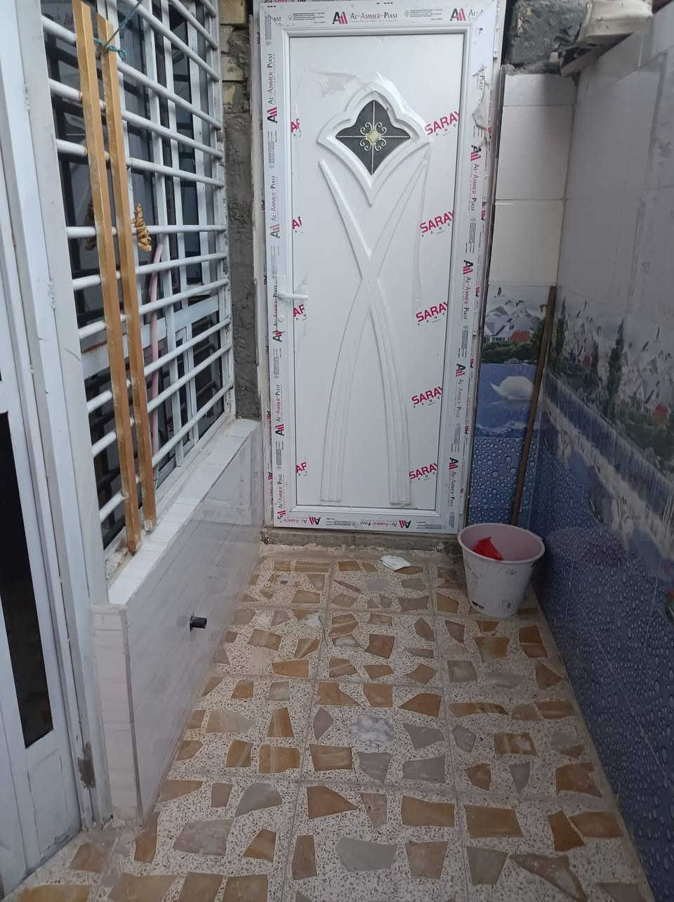 السلام عليكم بيت ٨٠ متر ركن طابقين طابو زراعي سند ٢٥ وكالة ام الصورة خدمات متوفرة بي ٣غرف واستقبال وصالة عدد ٢ حمام عدد ٢ العنوان زعفرانية دور الشرطة شارع مول السعيدي ثالث فرع عن الشارع السعر ٨٠ مليون للاستفسار الاتصال ***********

