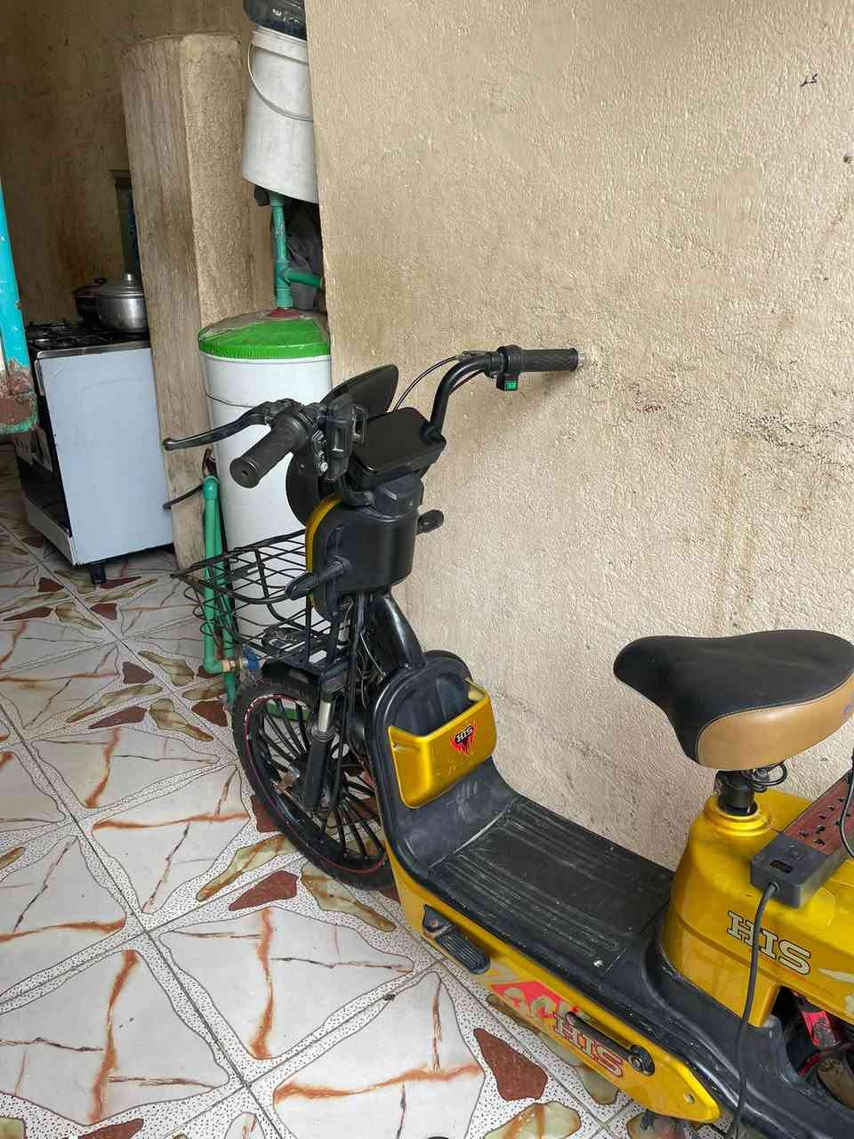 بايسكل شحن • ٤ بطاريات • جديد