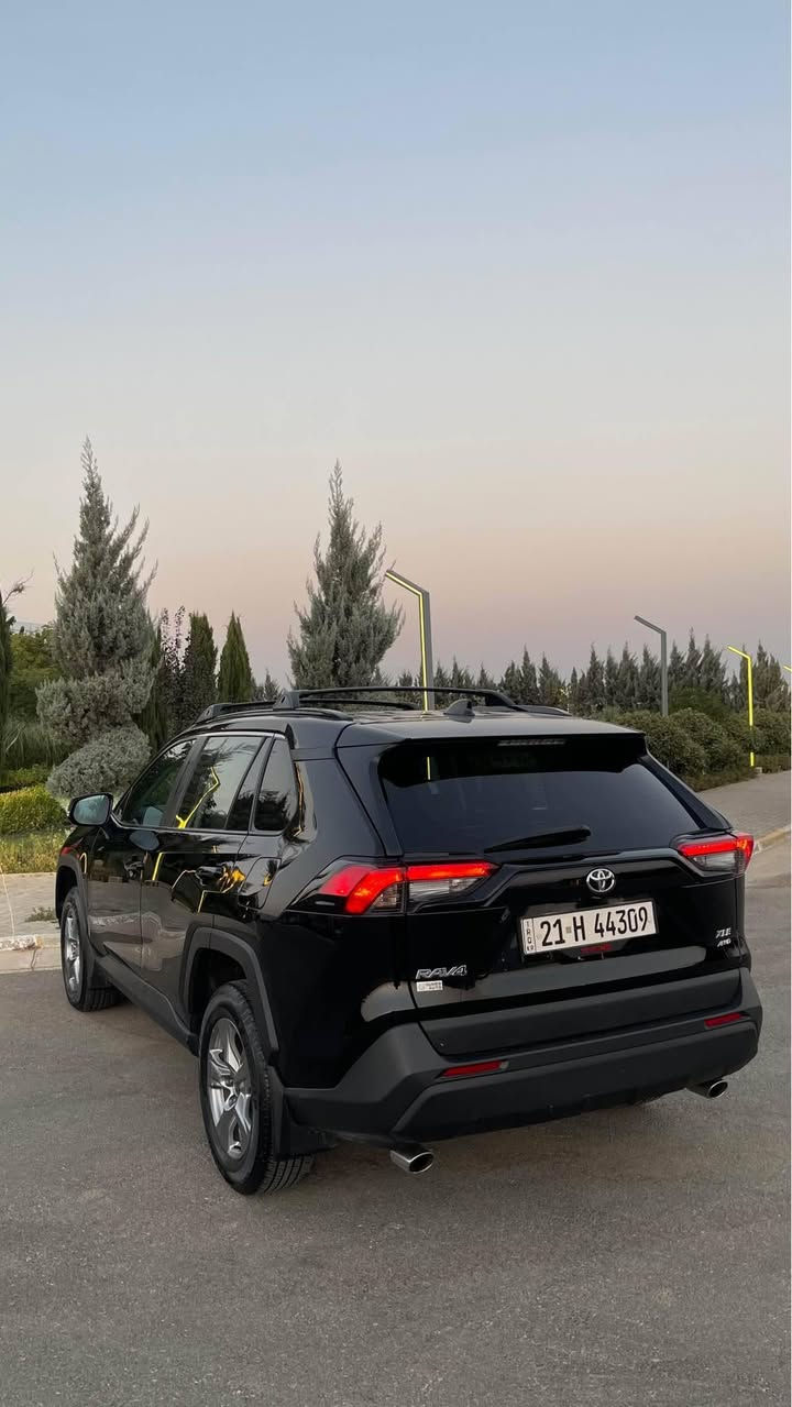 سڵاوتان لێبێت Rav4 مۆدێل ٢٠٢٤ سەیارەکە مواسەفاتی xle یە تەنها 68,000کم ڕۆشتووە ، تەنها دەرگای سایەق گۆڕاوە بە بیلاد گێڕ و مەکینەی بەشەرت مەکینە ٢،٥ لتر ٤ بستۆن 
مواسەفات:
بەسمە 
٤ مۆدی لێخوڕین
ئاوێنە کارەبای+هیتەر+ڕادار
تەبرید مەرکەزی
شاشە
کامێرا
نرخی ٢٤٧ وەرەقەکەو کەمێک مەجال
ژمارەی مۆبایل:***********
WhatsApp&Viber✅ السليمانية, العراق
