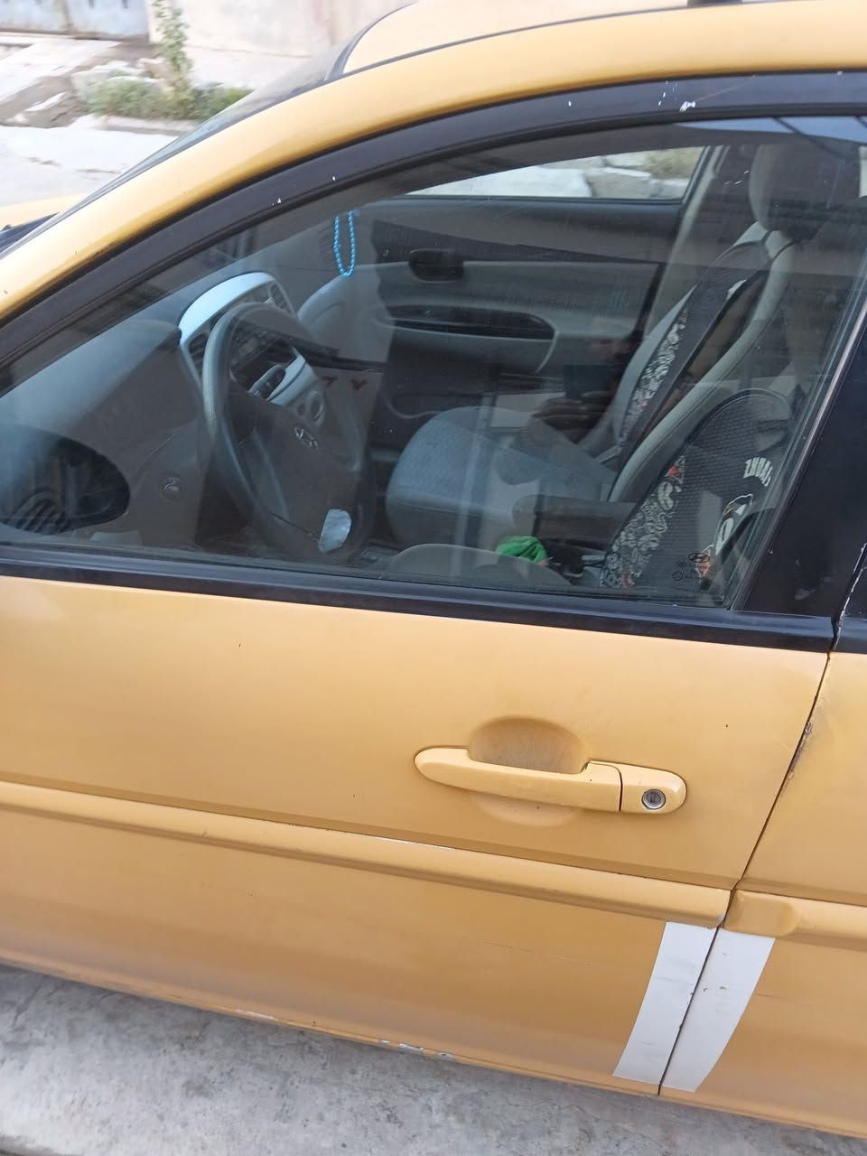 اكسنت ٢٠١١ 
بريكات جديده 
تايرات جديده خط ابيض
منضومه كامله قبل يومين شديت جديده تبريد ثلج
مكينه وكير مال كصه 
ملاحضه
(كلامي كله تفحص وتاخذ وشرط)
تحويل مباشر باسمي 
رقم ديالى 
سنويات مجدده 
هيئه النقل علينا والغرامات علينا 
سعر راسلني او اتصل
***********
