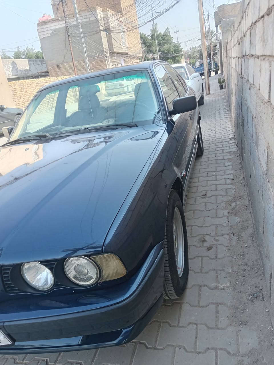السلام عليكم
بي ام مديل 1992
رقم بغداد انكليزي
حداديه جديده تبريد تايرات جدد
دواخل عايزة ترتيب
٤٥ وبيه مجال
***********
