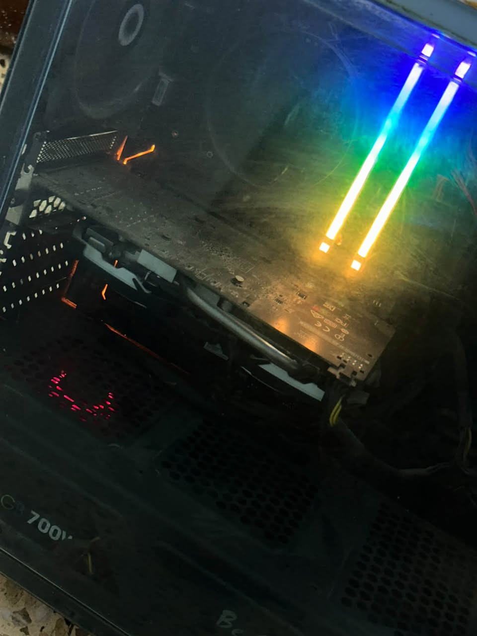 i5 9400 • rx 570 xt • رام 16 جيجا
