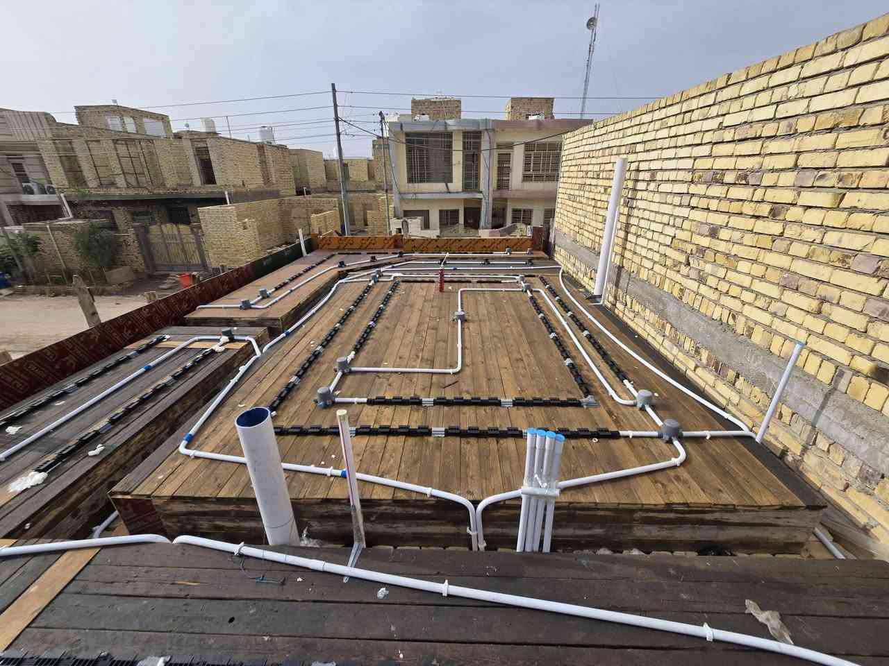 السلام عليكم 
نشر سقف مساحة ١٠٠ متر 
يحتوي على بروفايل  داخل الصب 
وباقي العمل يكون بأدق التفاصيل  

محمد عبد الكهربائي 
***********
