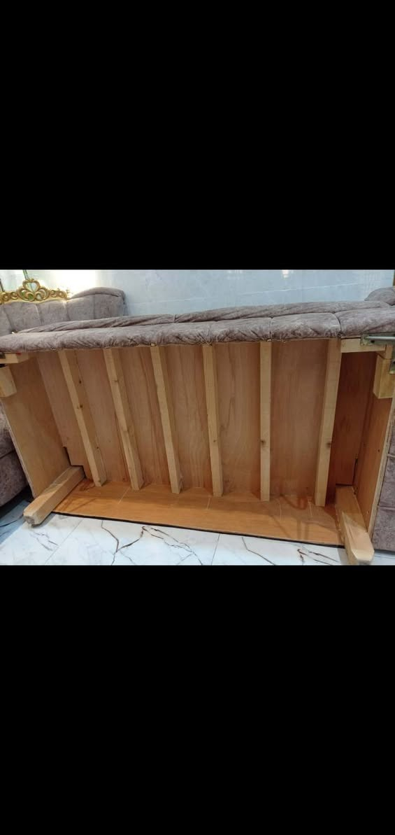 السلام عليكم أغراض بيت للبيع السعر خاص او الاتصال عالرقم ***********/***********
