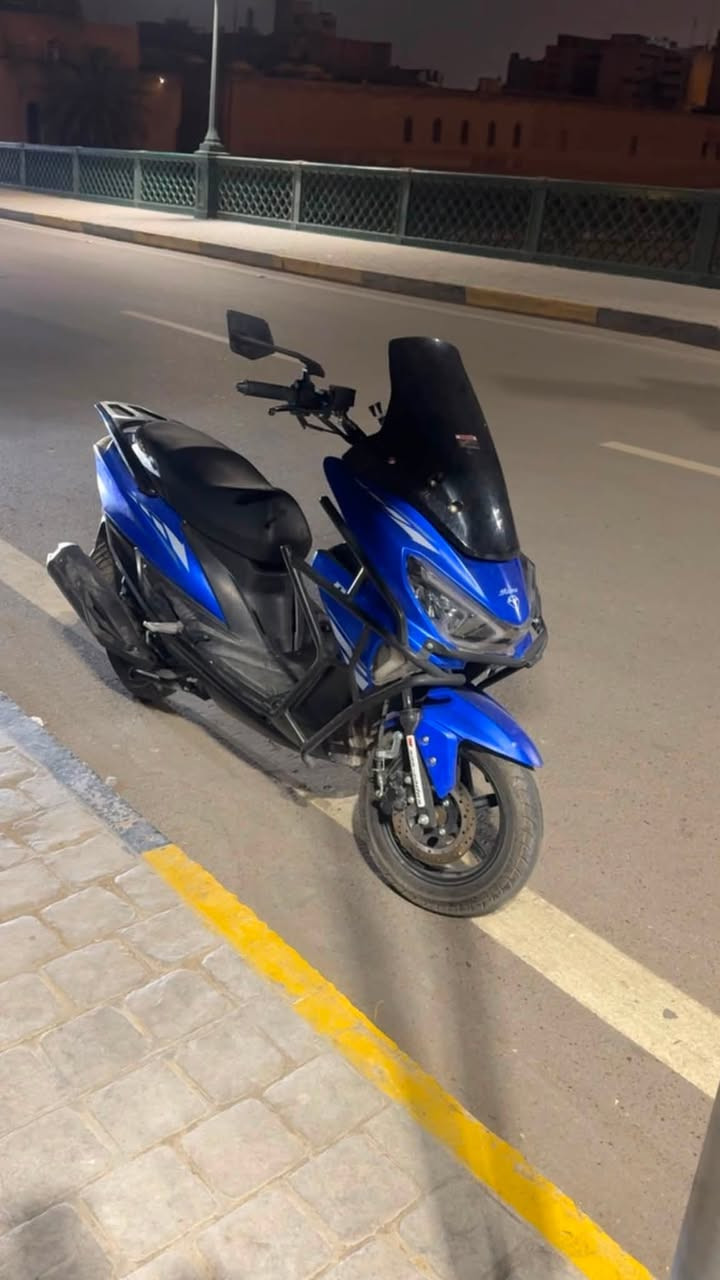 دراجه سترونك 2024 جديده مماشيه هواي
مفكفوله من كلشي السعر 700

العنوان بغداد مدينه الصدر

الرقم .***********
