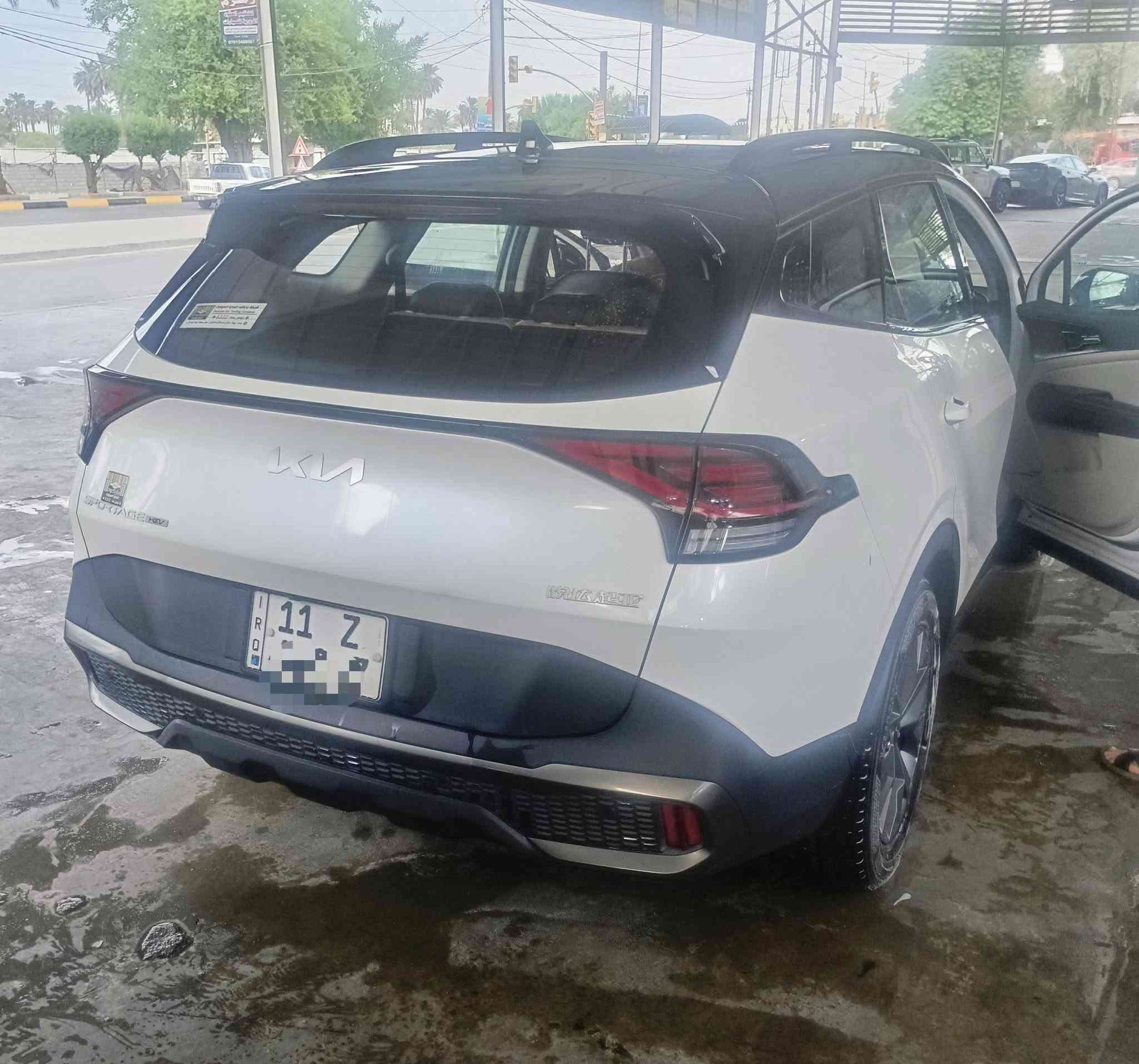 السلام عليكم
كيا سبورتج هايبرد تجميع الصين 

فول مواصفات معروفة تو كلر 

موديل 2022

ماشيه 49 الف قابل للزياده

بيهه مثل ماموضخ بالصوره هاي 

الطخة عله وضعها ابيع 

السعر 185 وبيهه مجال 

***********
العنوان بغداد الحرية

نص مكتوب في الصور:
- CAMON 20 Pro • 24mm f/1.7 1/60s ISO721
- CAMON 20 Pro 31mm f/1.7 1/120s ISO95