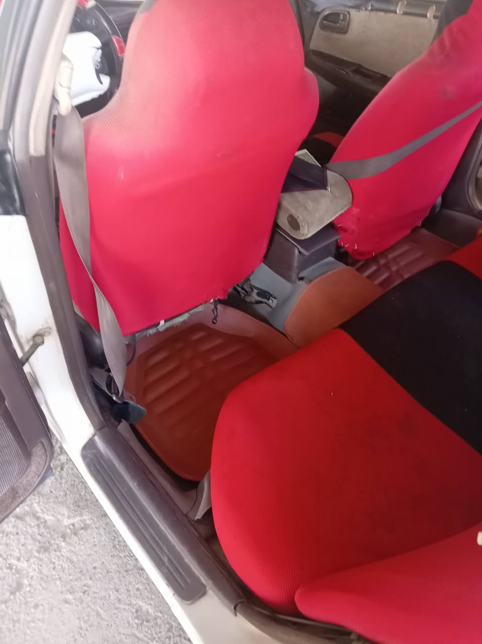 سلام عليكم شيزر تويوتا للبيع جاهزة من كلشي تدفئة تبريد كلة شغال مكفولة من كص ونقل واصوليات مكان ديالى مقدادية تقاطع الوجيهية رجاءآ مو شراي لا يتعبني رقم *********** رقم ***********       ملاحظة للبيع او مراوس اوبتراة
