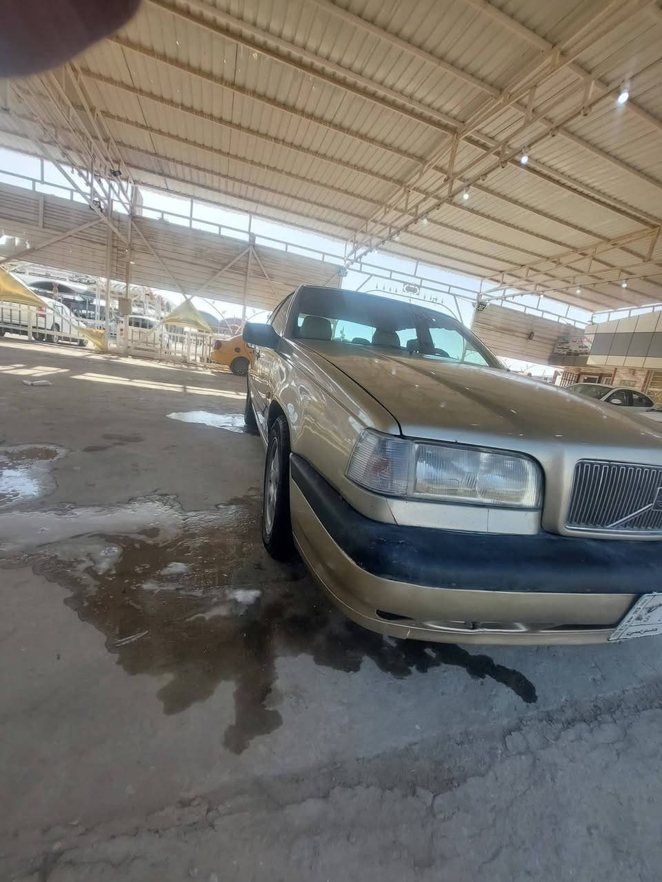 سلام عليكم فالفو حجم٨٥٠موديل٩٥بيه خيط بخار مكفول من ضربه سياره حلوه سعر٣٥ المكان نجف هذا رقم +964 786 751 9393

