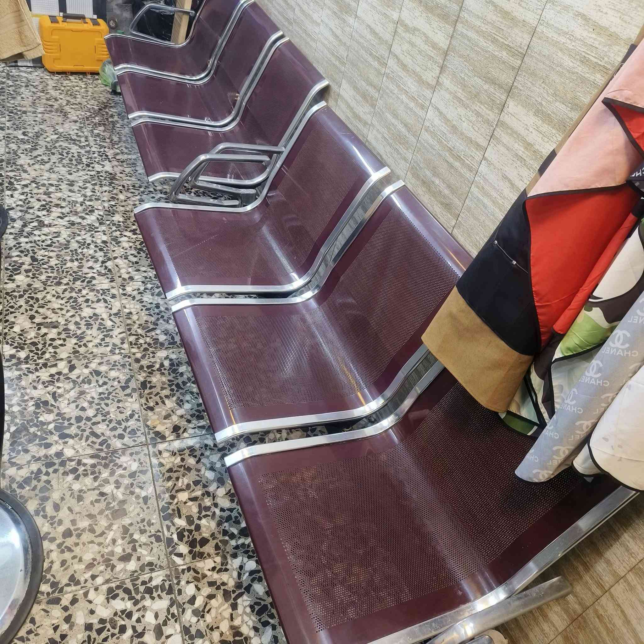 كراسي انتظار • بغداد المعامل