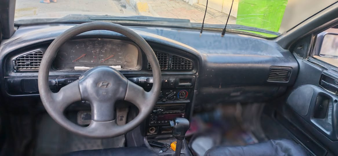 السلام عليكم النترة دمعه موديل 93 محرك  1600 كير اوتو رقم انكليزي 
سيارة حلوه مال جنثة السعر  23 وبي مجال بسيط
للتواصل  ***********
