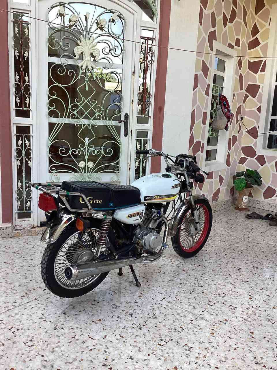 سلام عليكم دراجه للبيع نامي برو جديد موديل ٢٠٢٢ دراجه ناضافه فول مال أخ  لخو دراجه شرط نقره هندر سعر ٣٧٥وبي مجال بسيط ***********
