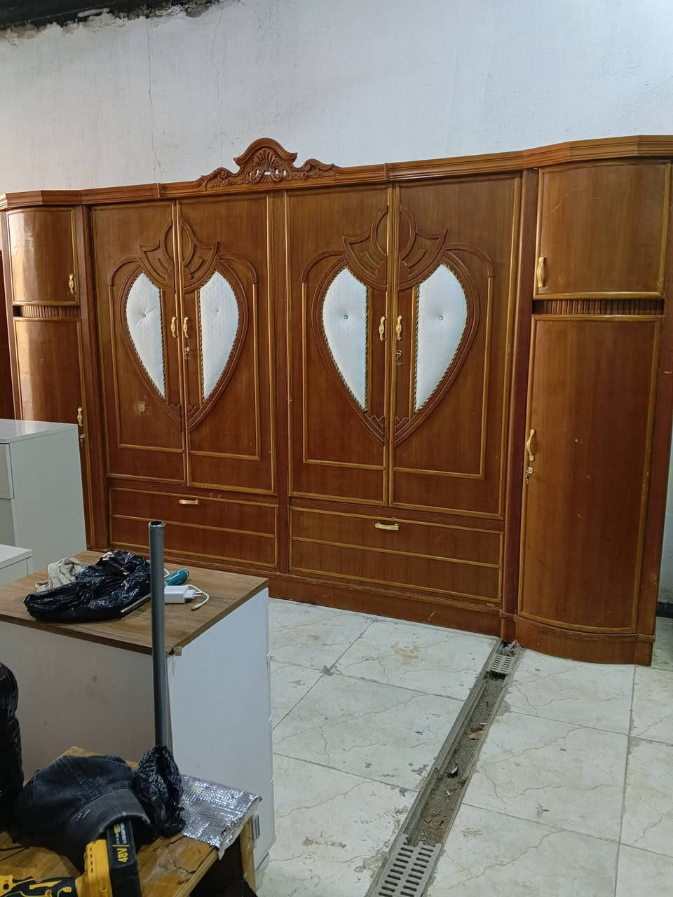 كلمن وسعره

1/كننتور ابو السته طابقين داخل وخارج صاج 

2/كنتور ابو الاربعه 

كنتور ابو تلاثه طابقين تسكام
