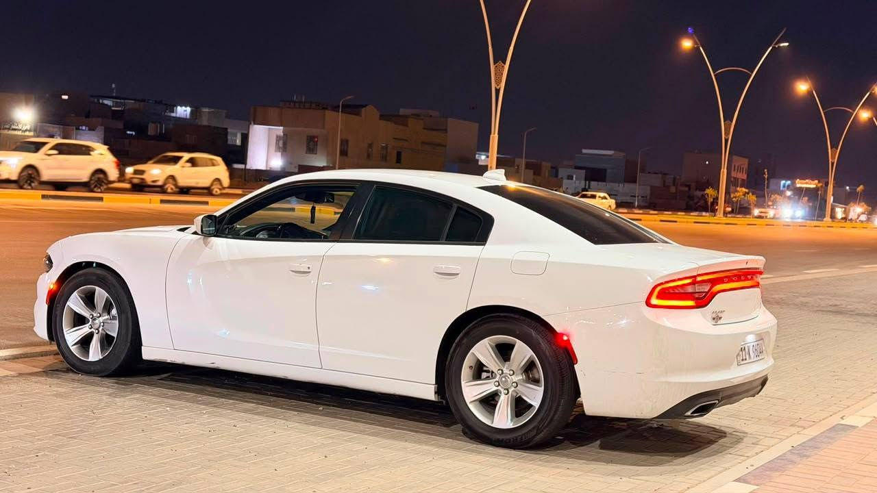 موديل 17@
كندي كفاله     sxt
سياره جديده مامشتغله خط   تخم تاير حداده فول   رقم بغداد بسمي انكليزي    سنويه  لل 21 
مكاني بصره قرنه     لسعر 215وبيهه مجال  للطيبين
***********

