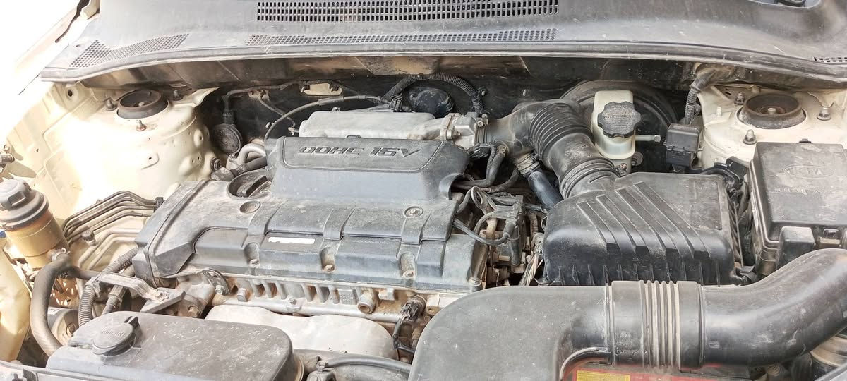 للبيع او مراوس كيه سبورتج خليجي مكفوله من حادث وجاهزه موديل 9رقم اربيل انكليزي شرط التحويل سياره حلوه وجاهزه قطعه وحده صبغ والباقي كفاله مكينه 2000السعر 115عنوان واسط *********** خاص واتساب
