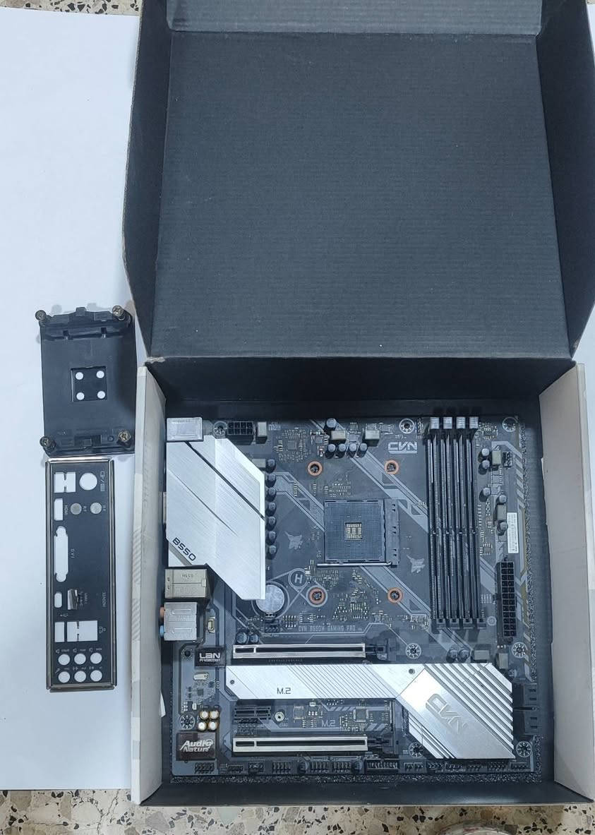 السلام عليكم مذربورد CVN  RGB B550M gaming pro colorful 
AMD 3GEN SOCKET AM4  مع قاعدة الفان وكفر الظهر
كلشي بي مفحوص وشغال سلوتات وrgb   ومدخلات 

للبيع بسعر 100 الف مع التوصيل التواصل واتس اب *********** وماسنجر
