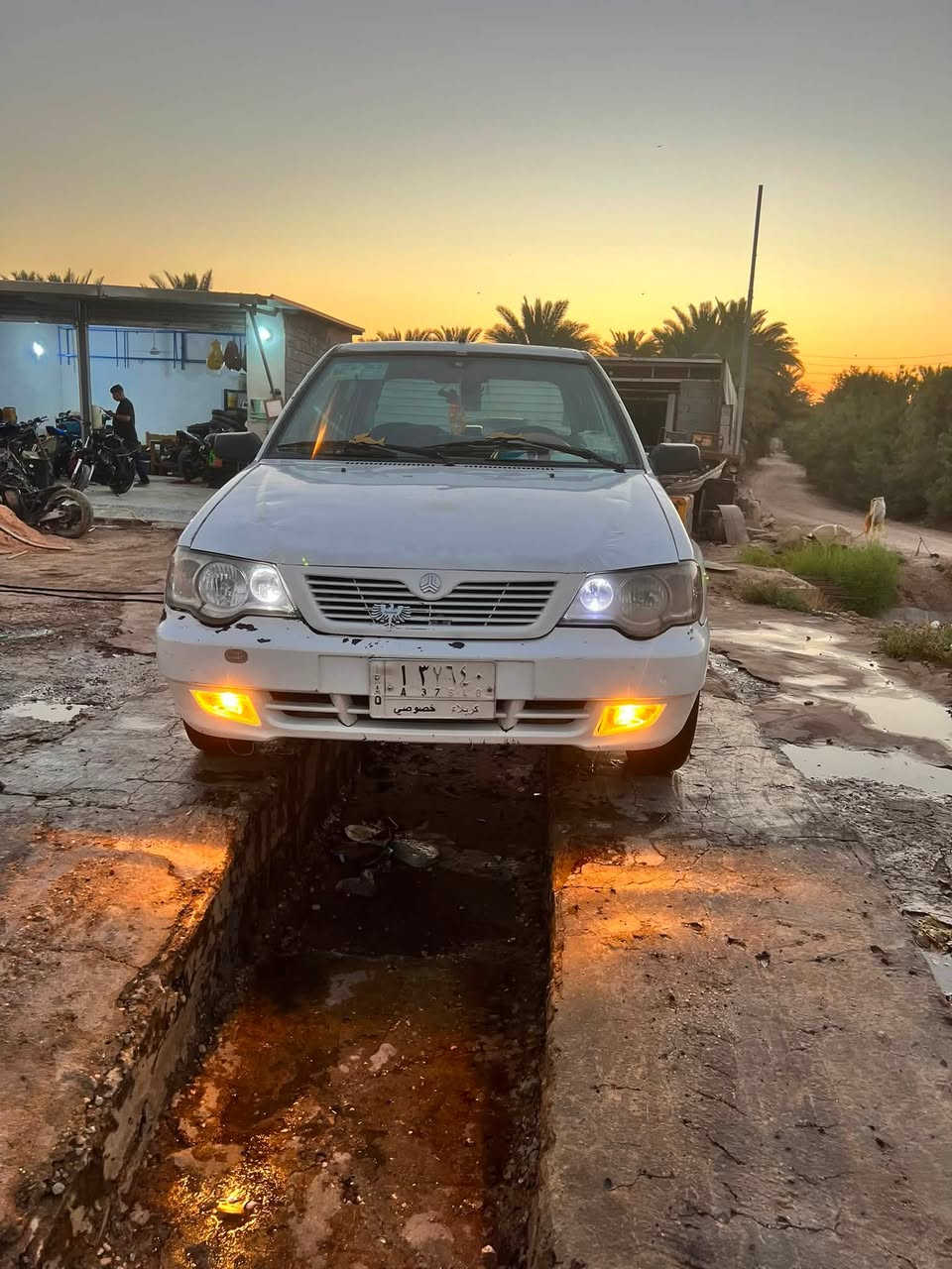 سلام عليكم للبيع أو مراوس سايبا منغولي مكفوله ماعدا طخه صغيره باب السدر الباقي مكفوله مديل 2010كير ومحرك مكفولات تخم تاير جديد دواخل جدد رقم كربلاء السعر 29وبيه مجال قليل مكاني كربلاء طريق بغداد غرب جامعة وارث الأنبياء رقم الهاتف ***********
