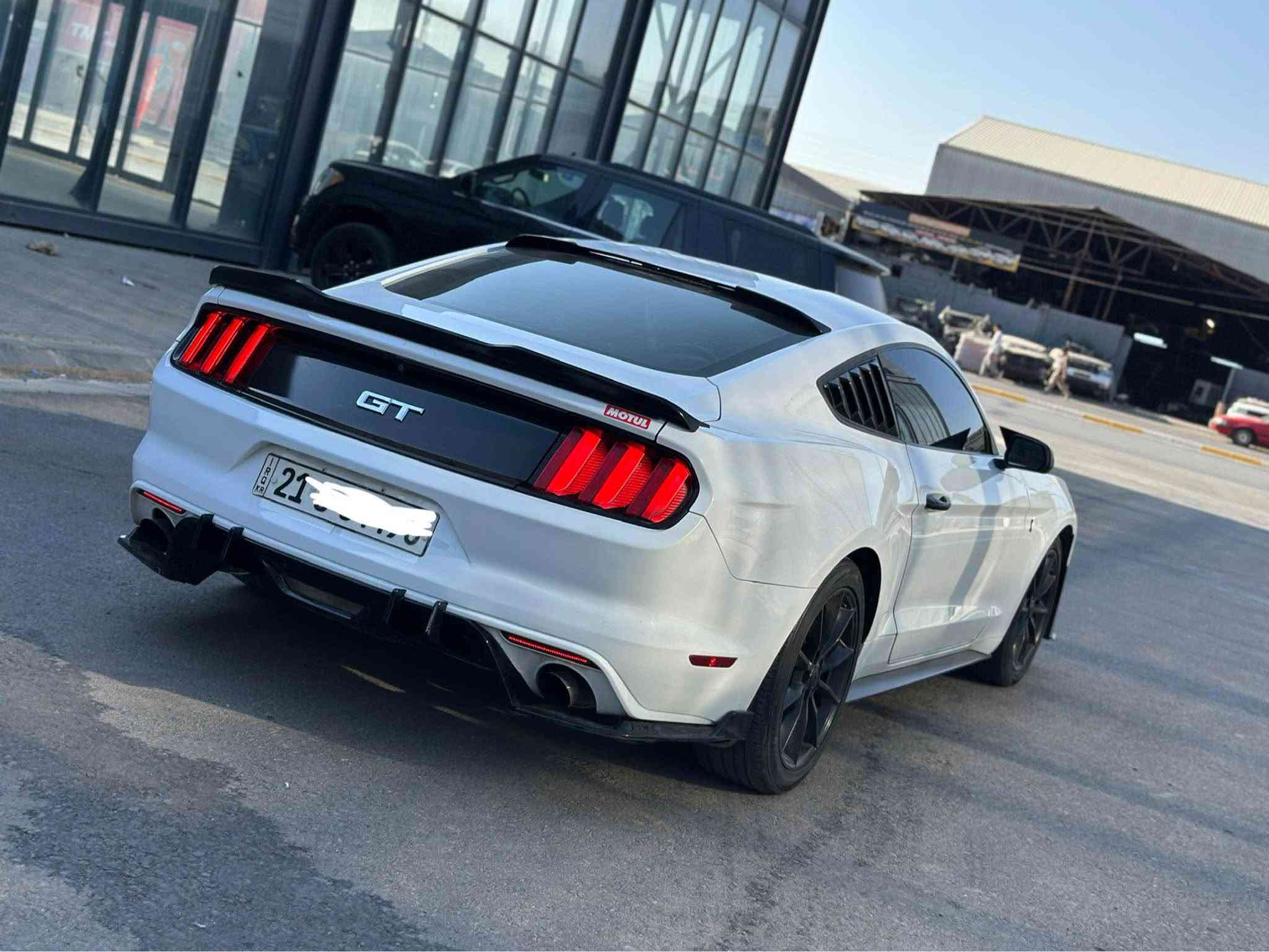 Mustang 2016 eco bost
چوار پستۆن سه‌یاره‌كه‌ زۆر تازه‌یه‌ 
یه‌ك چه‌ملخی بۆیاخه‌ له‌گه‌ڵ بستی بۆنیتی بی ناوگردن بی ئیرباگ 
مه‌كینه‌ی كراوه‌ته‌وه‌ به‌شه‌رت 
سه‌نه‌وی تازه‌یه‌ 
كامل جوانكاری بۆ كراوه‌ 
سعری ١١٦ مه‌عامه‌له
*********** السليمانية, العراق
