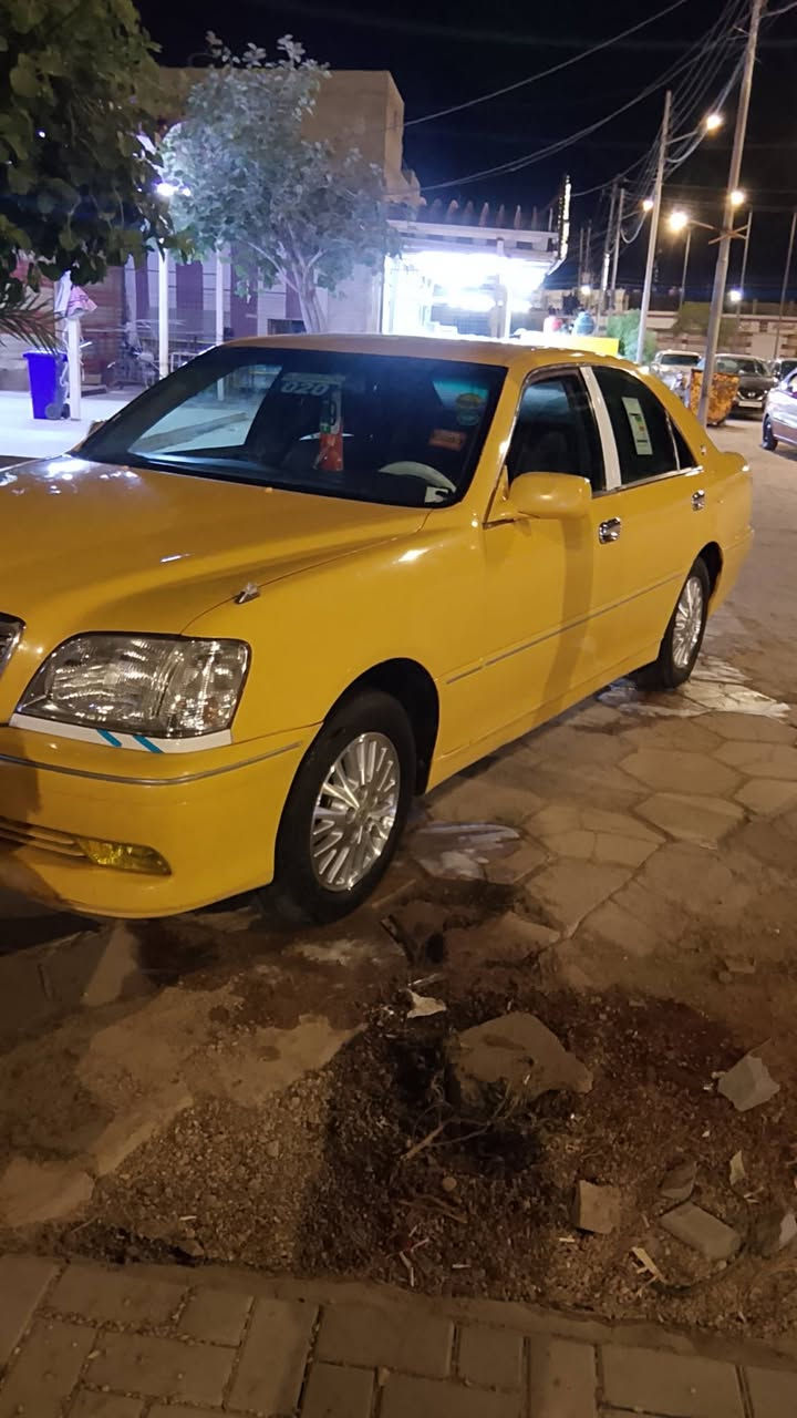 سياره  ملكه للبيع 38 وبيه مجال  وترهم مروسه موديل 2005
السياره مكينه VVTثنين ونص 

كفاله كير ومكينه وحداديه 

منضومه تبريد جديده 

السياره ستوهه معمره كله جديد 

لايتات كرستال 

السياره رقم صدامي صلاح الدين  

السياره دكمتين

والسياره عدله ومفحوصه ما مطلوبه مصفره هيه وغرامات

 وكاله من المالك ام الباركود بسمك 

سياره كصه جنطه 

مكان البصره 
رقم الهاتف ***********
