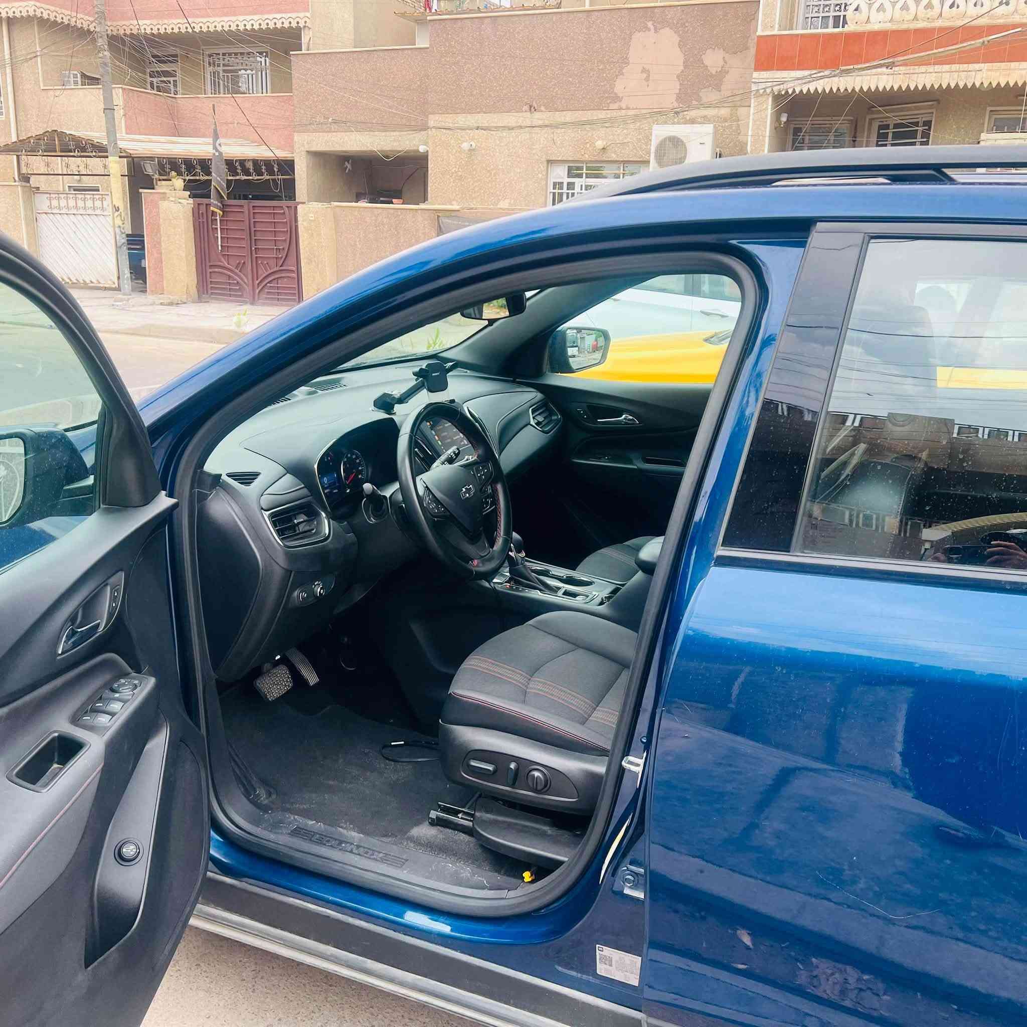 السلام عليكم 🌹شوفرليت ايكونكس 2023  LT للبيع
مواصفات LT الشكل الجديد   محرك 1500 تيربو فول ماعده السلايت  رقم اربيل  تحويل بشرط
المواصفات : بصمة  / تشغيل عن بعد / شاشة كبيرة / رادار جانبي  وامامي / كرسي كهرباء تدفئه كشنات  / هندبريك دكمة / LED امامي / جنطة كهرباء / حساسات / تحكم ستيرن /   نضام تعليق- يعني بل صعود تشيل رجلك من وحدها تسحب هاند بريك /كروس سرعة / بلوتوث / اواكس قطعتين تبريد / اطفاء ذاتي  سياقه ذاتيه تحديد مسار   اوتو ستوب./ اضائه العالي اوتو 
السياره نضيفه كلش حادثه صندوك  فقط بجم كبس  برغي ممفتوح بي بدون ايرباك بدون دواخل بدون كلشي  سبيرها منازل صور الحادث مرفوقه بل منشور ماشيه 52 كيلو 
‏سعر 175
‏عنوان بغداد***********
