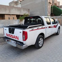 نيسان نيفارة موديل 2009 محرك اربعه سلندر للبيع 95 ورقه نظيفه تبريد شغا...