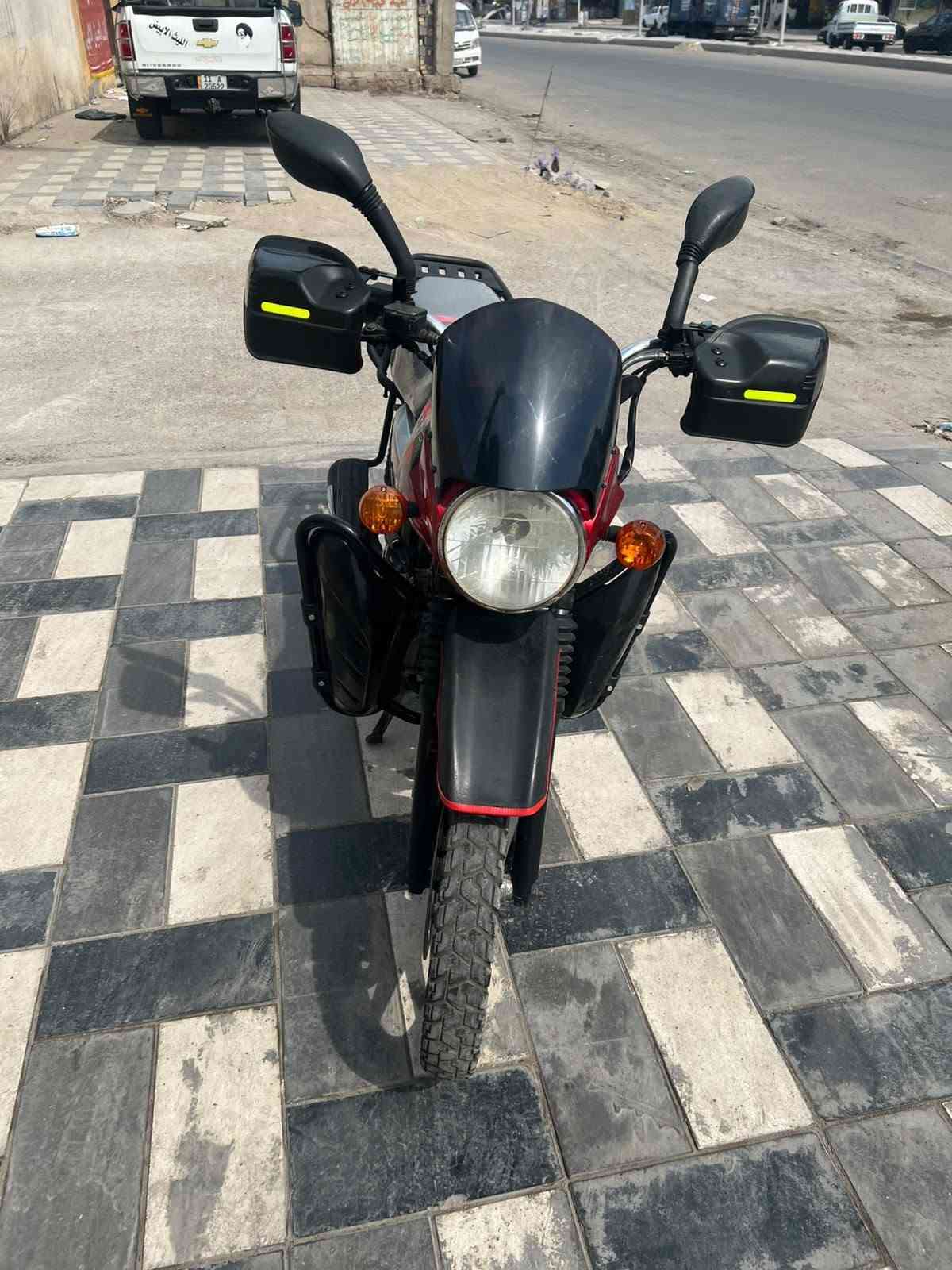 السلام عليكم بوكسر 2021 دراجه مرقمه تحويل ثاني يوم كامله ع اخر حبايه مابيه اي نقص السعر مليون و800 وبيه مجال 
العنوان الشعب 
***********
