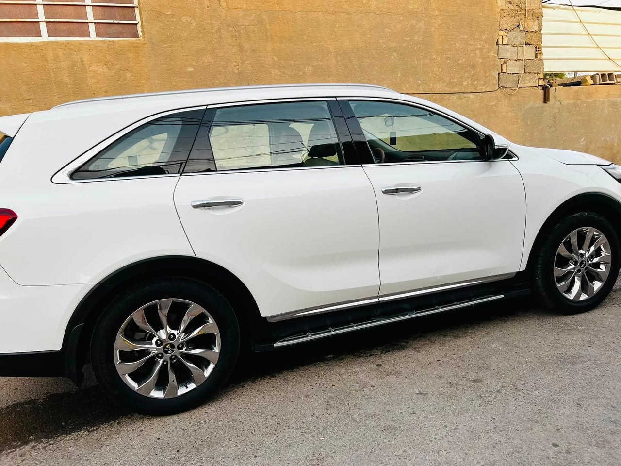 سورنتو بغداد 2020 خليجي
مكفوله كفاله عامه 
 وماشيه 74 الف 
السعر :-   240$ 
رقم الهاتف :- ***********
مكان السياره :- بغداد
