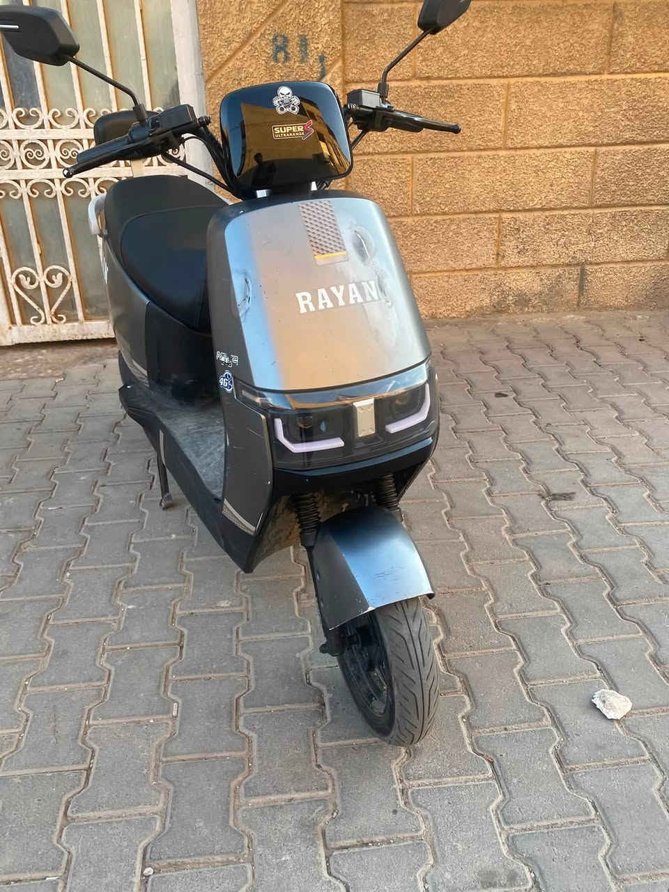 سلام عليكم دراجه ريان c2 ست بطاريات ٣٢ امبير ملفه ١٢٠٠ ثلاث سرع العطلات تبين بل شاشه رايده ب٧٥٠ وبيه مجال مكاني بغداد الكاظميه ***********
