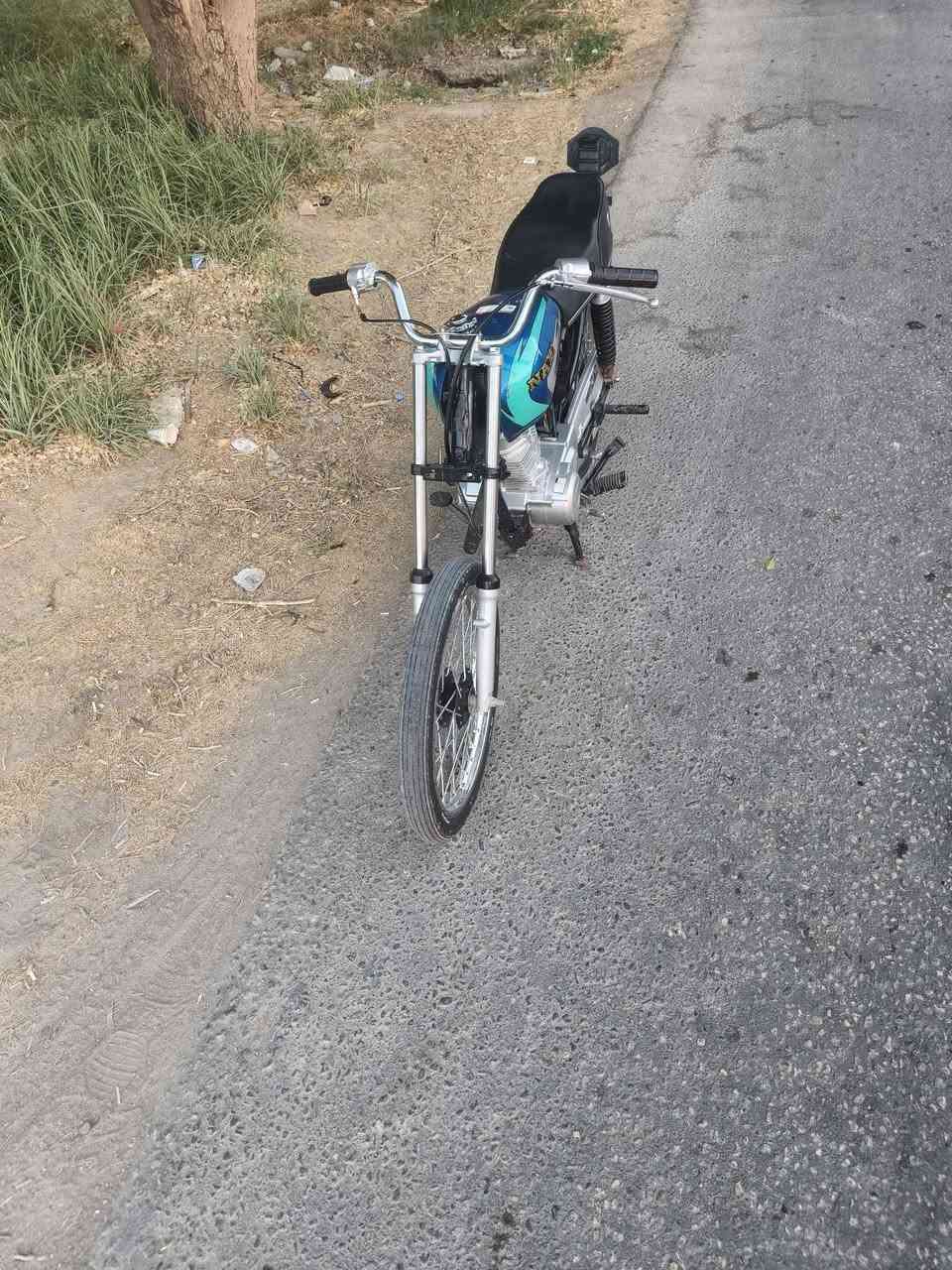 دراجه نامه أوراق شاصي 14تعميره 25دراجه خير من الله مفتوحه ولفات دراجه فصله وشلعه سعر550 بيه مجال لطيبين متواجد نت ورقم ***********
