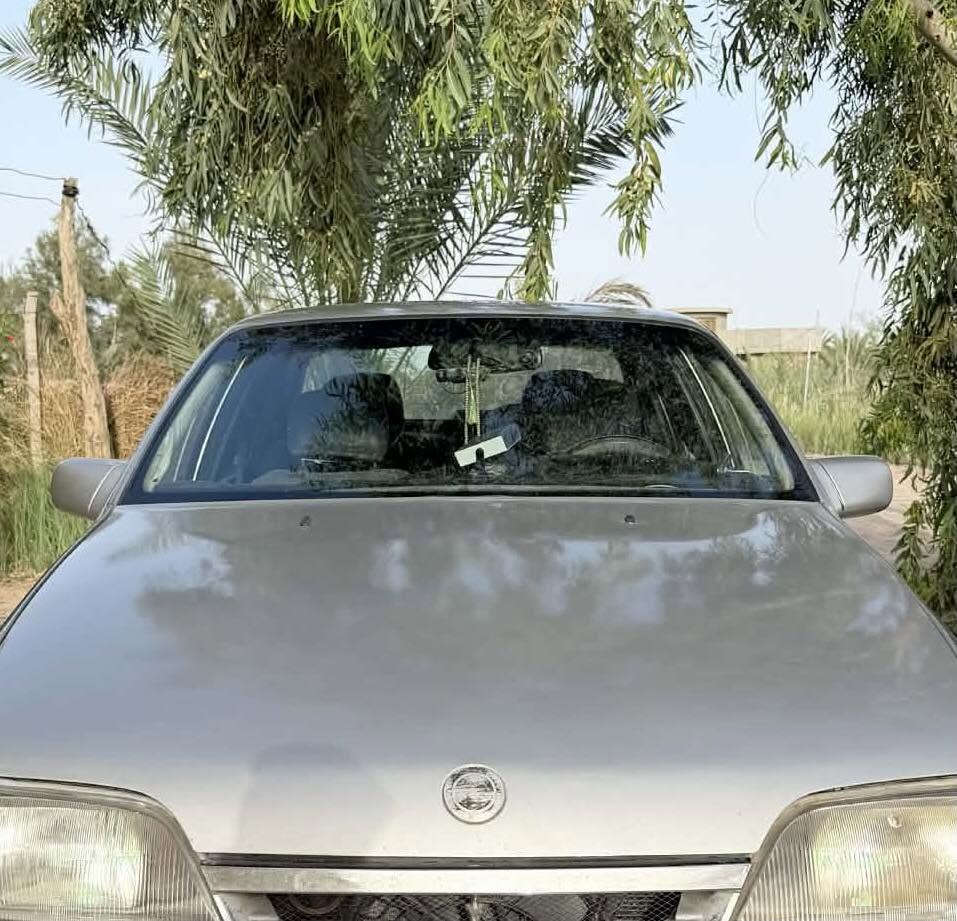 اوبل اوميكا  .٩١. رقم دولي بسمي . سنويه الى سنت ٣٠ يله تنتهي محرك وكير وتبريد كله ملكه . تخم تاير حداديه جديده سياره ما نقصه برغي تبريتها فول الفول  سياره مال جناي كلش حلوه  .السعر 40 ورقه وبيه مجال. مكان السياره بابل القاسم. ***********
