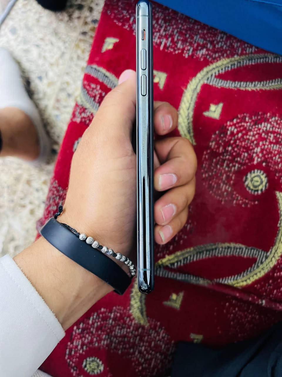 ‏السلام عليكم iPhone 11 Pro Max للبيع الجهاز مبدل شاشة اصلية وبطارية 100 الجهاز ‏ نضيف ‏الفيس Face ID واقف ذاكرة الجهاز 256 تك مكاني حي سومر الاستفسار على هذا 
‏السعر 260 وبي مجال الرقم *********** الرقم واتساب

نص مكتوب في الصور:
- 11:47 Asiacell ٢ ربيع الآخر، ١٤٤٨ هـ • الأحد ١٣ أيلول
