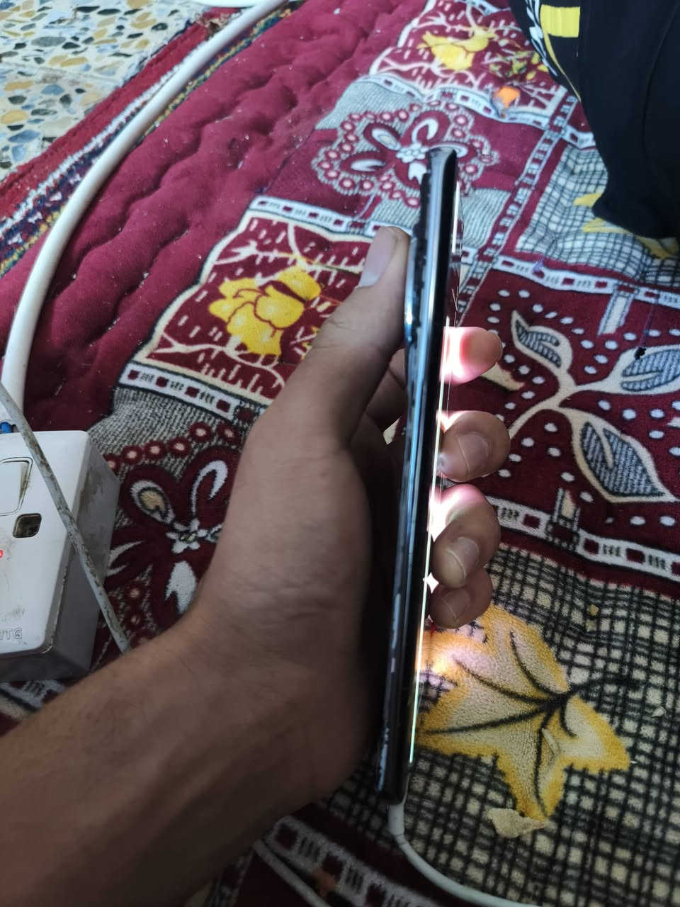 سعر 75
بي مجال 
الجهاز يتبدل شاشه يرجع كلشي طبيعي 
ويرادله ضهر وكامرات الخلفيه يراد تبديل كامره اماميه شغاله واكو مشكله بلشبكه تروح من يتبدله شاشه ام الفريم يطلع سعرها٤٠
مكاني تكريت تواصل ***********
