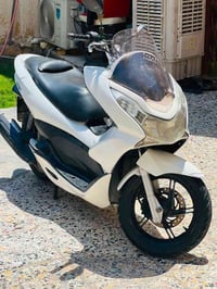 دراجه pcx جيل اول ياباني gf نضيفه وحلوه اوراقها باسمي مكينتها ناعمه وش...