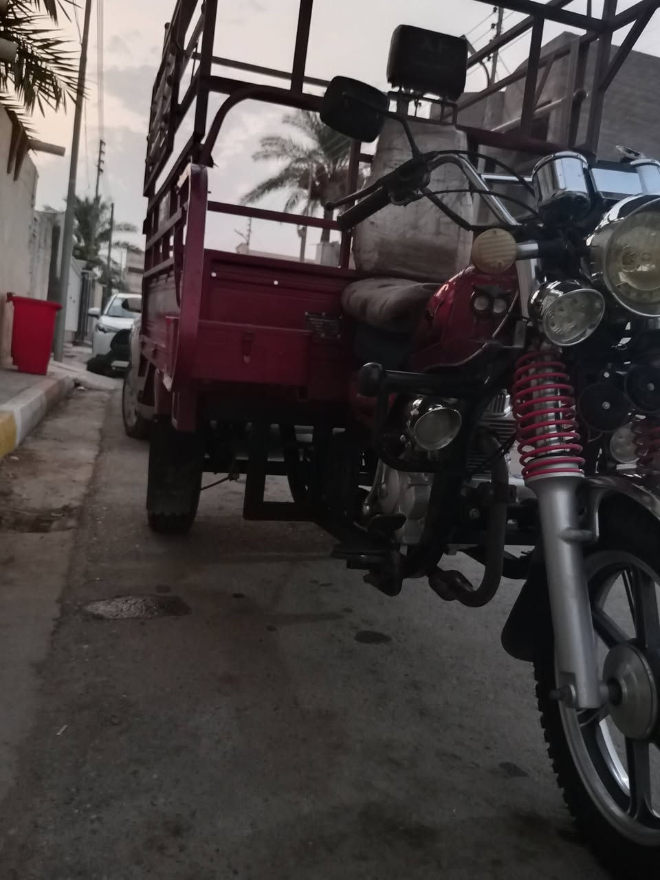 للبيع طرطوره موديل 23 مسجله وكامله ارقام عربي الطرطوره مقفوله كل شي ما بيها نظيفه واللي يريد تحويل ثانيه ومنحول مكان التامين قرب حجي باسم الاستفسار على هذا الرقم*********** السعر 3,000,000 وربع وبيها مجال
