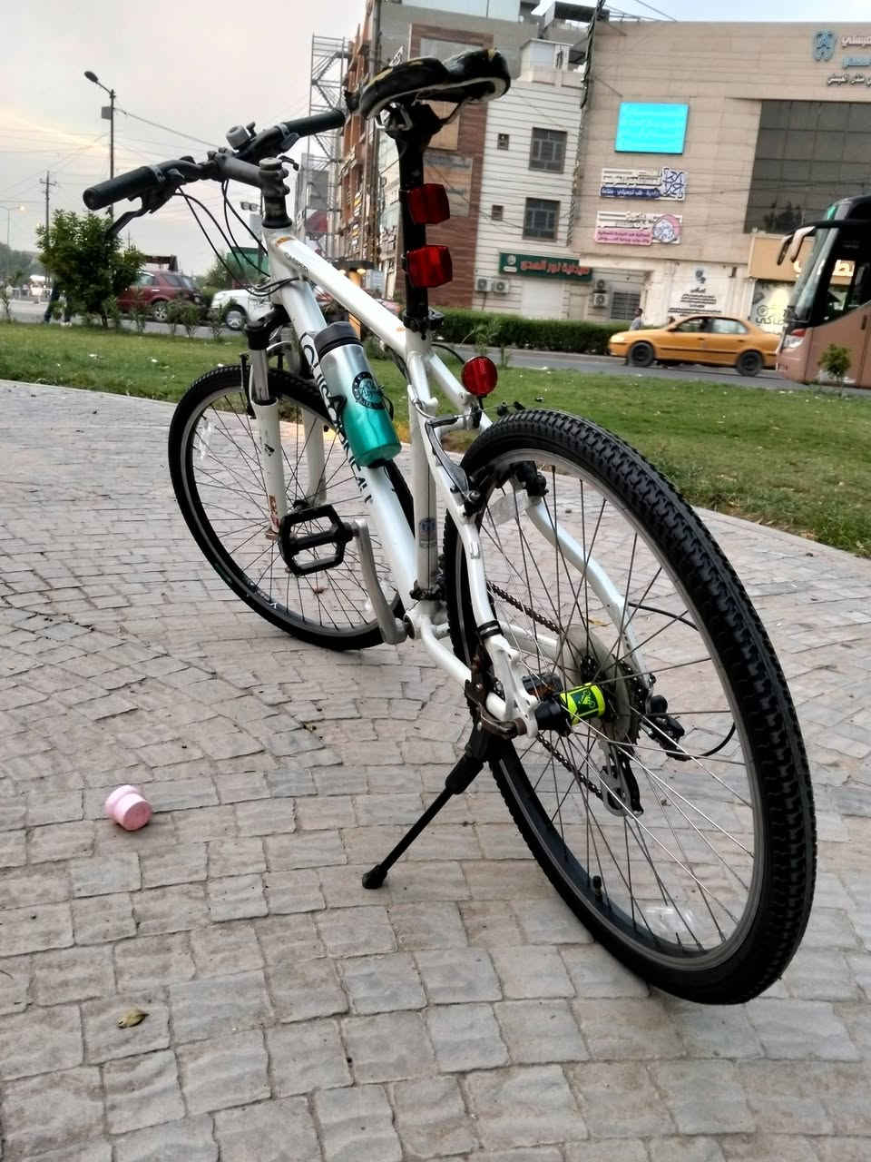 بايسكل ماركت لويز حجم 26 المكينه الخلفية 8 والماميه 3 دبل شغال بي تخم تاير جديد الشراي يطب خاص رقم تلفون ***********
