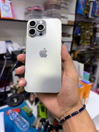 صباح الخير أيفون 15 برو ماكس شرق اوسط / مكفول   بطاريه 84 جداً نظيف 🔋 ...