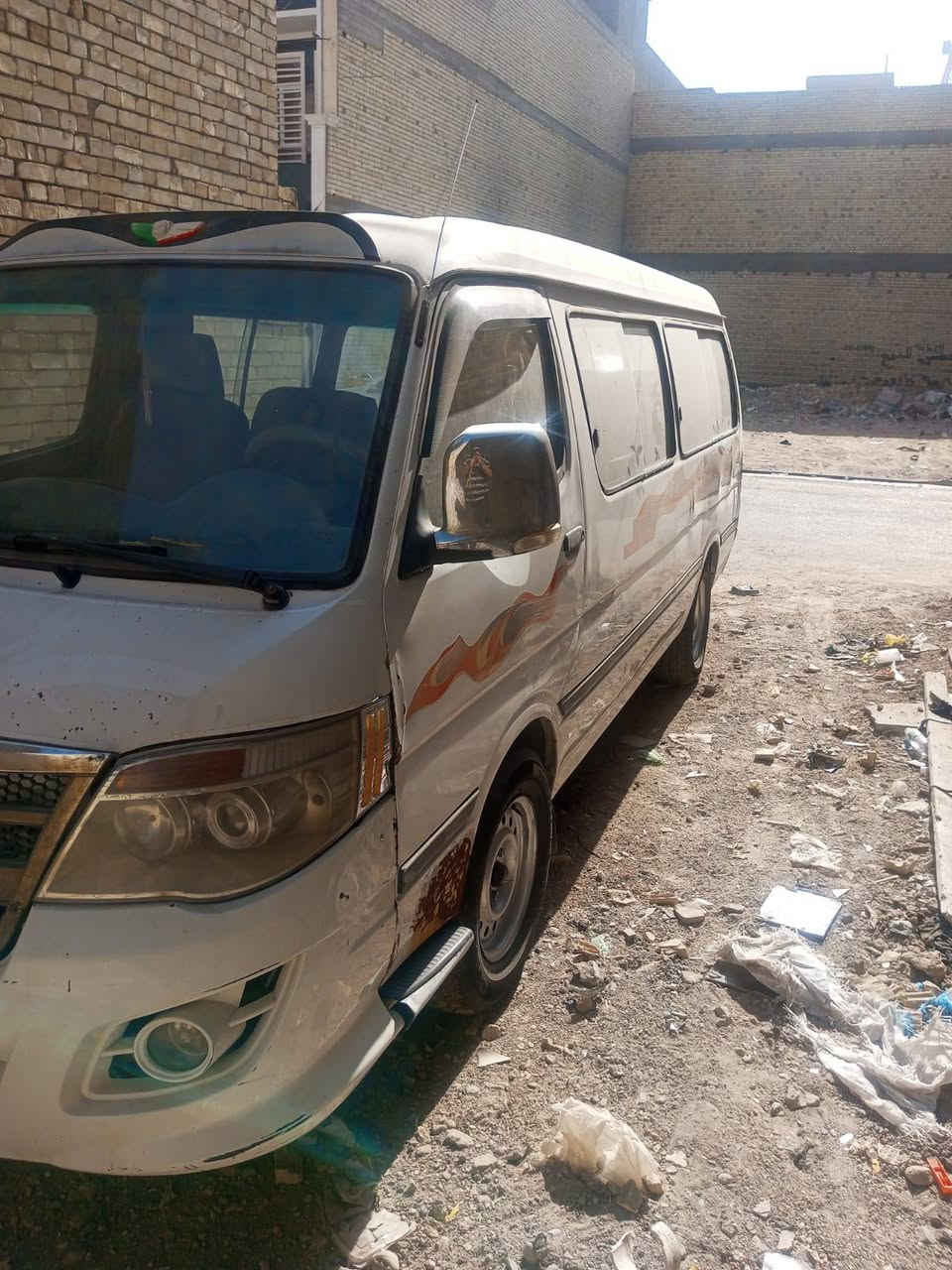 السلام عليكم فتون موديل 14مكينه كير اكسل كفاله بيه طخه بربع شويه وبيه طخه باب سلايت سياره حلوه ممشتغله بشارع بس خطوط سعر 70وبيه مجال  مكان بغدادمكلف بلنشر رقم صاحبه‏‪***********‬‏
