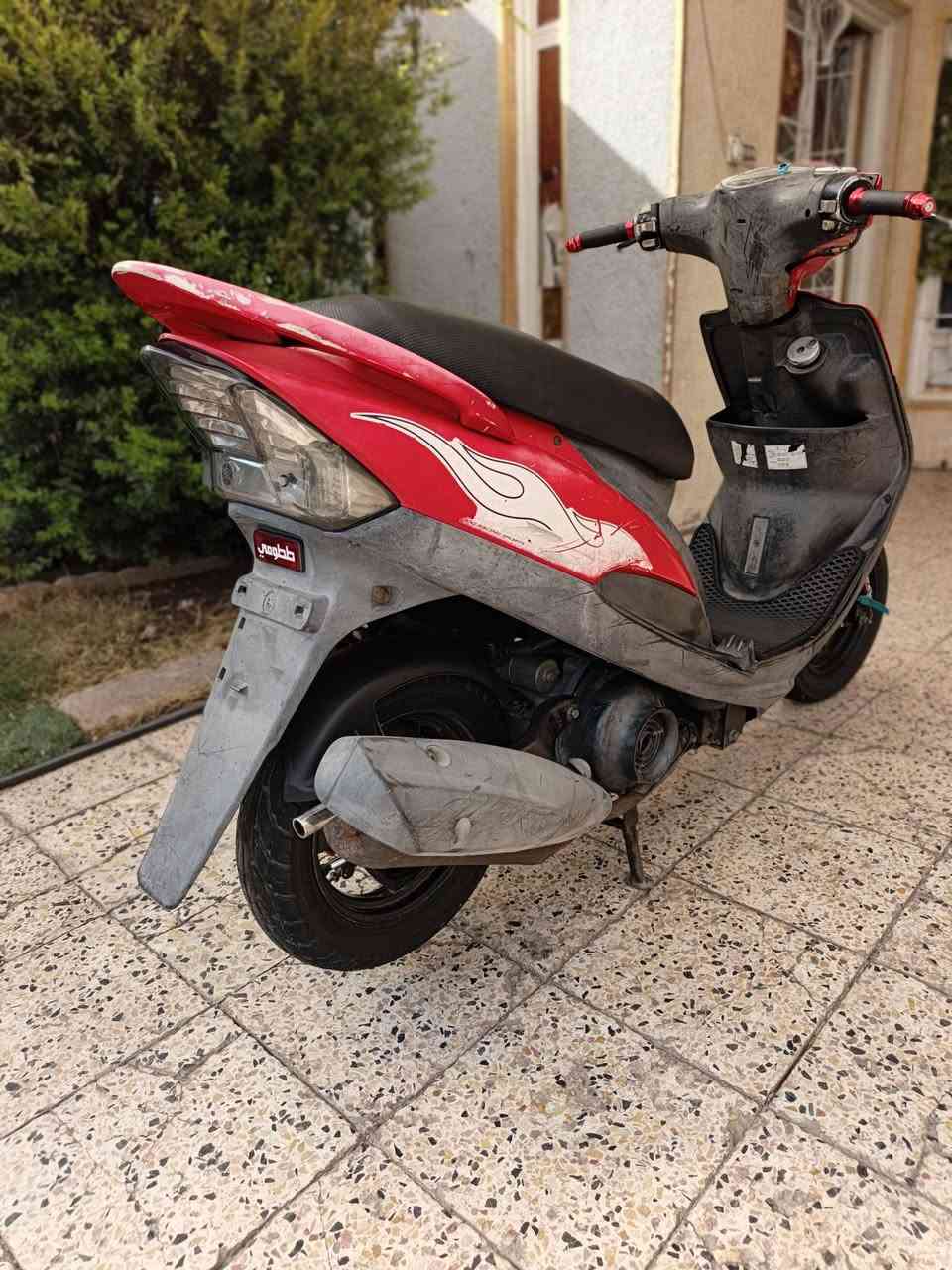 ماكس عدله للبيع دراجه نضيفه وناشفه ما متعبه دهن كله موتل ول مايعرف بيهن لا يحجي بكيفه مكاني بغداد سعر مليون 50 رقم ***********
